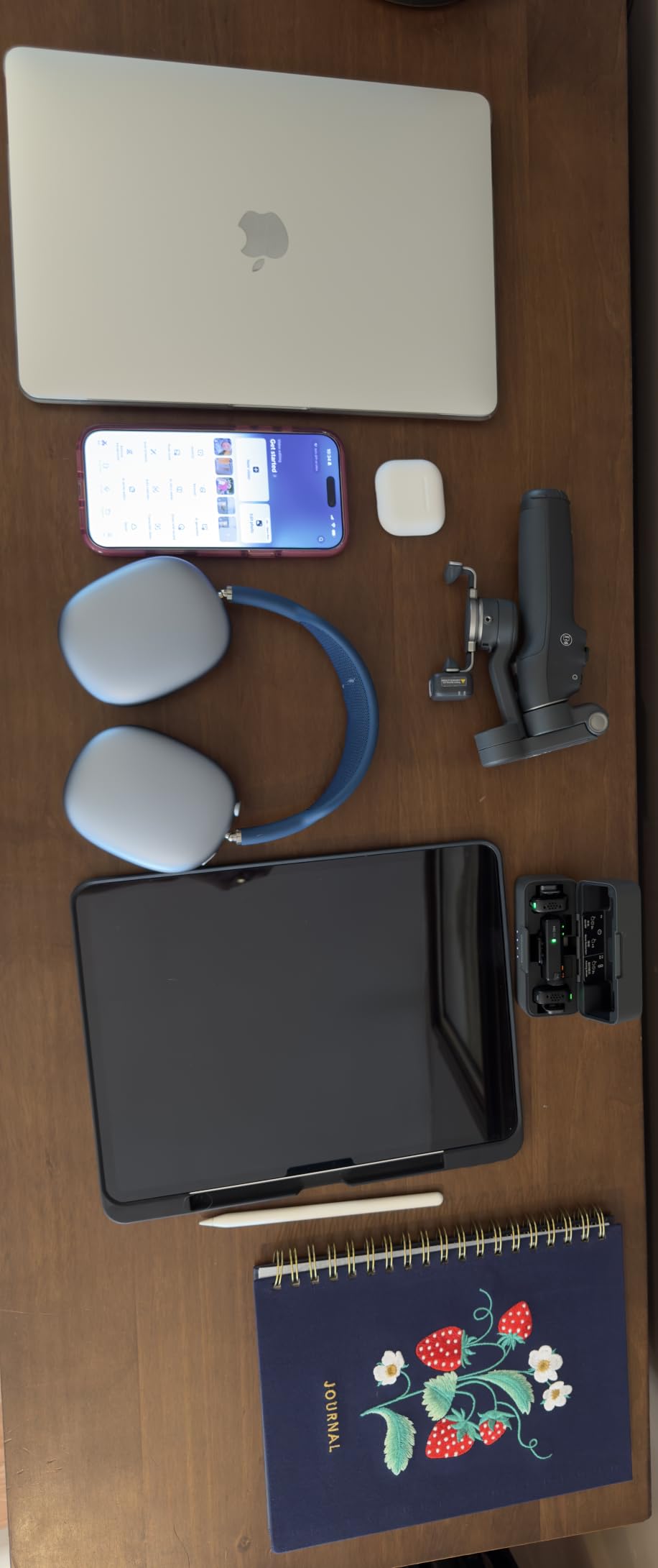 DJI Osmo Mobile 8 Advanced Tracking Combo Gimbal Stabilizer for Phone, AI Native Tracking with Audio & Lighting, 360° Pan Rotation, Built-in Extension Rod & Tripod, 10h Battery customer photo 2