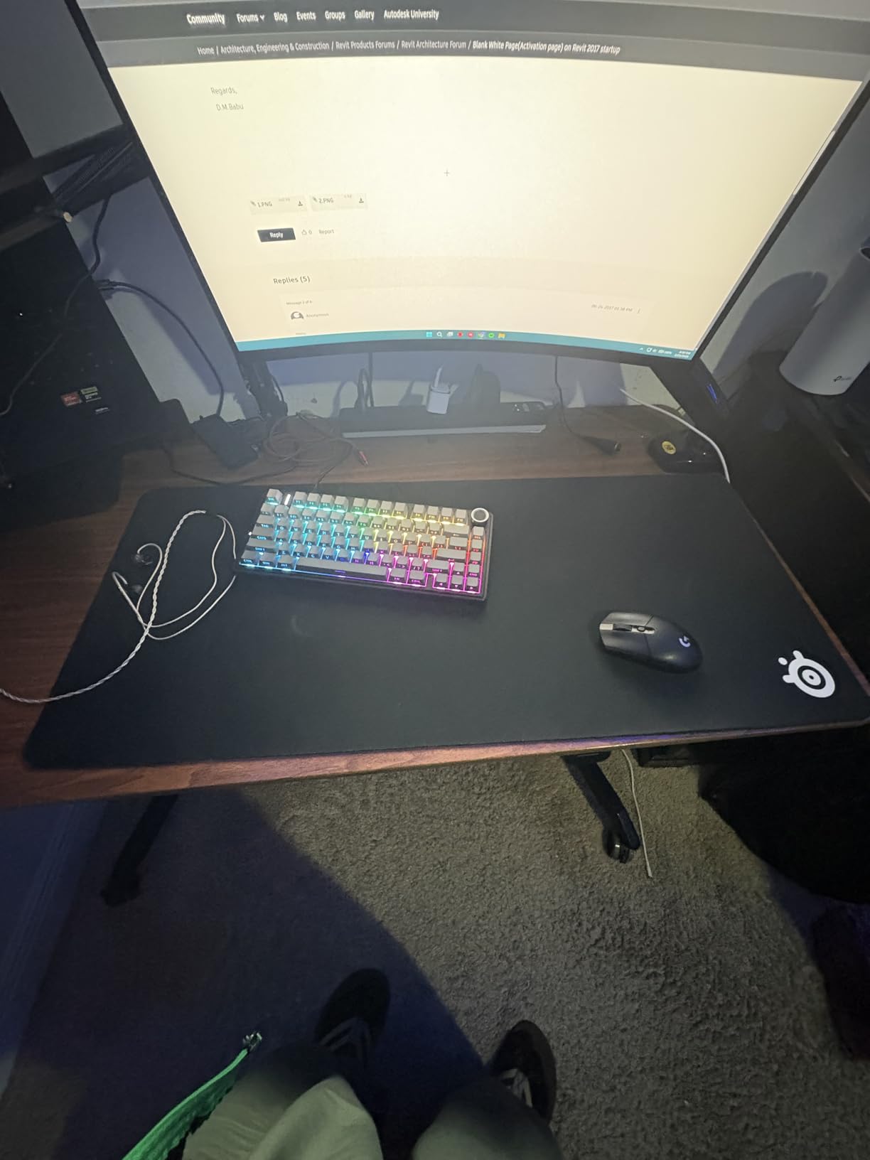 SteelSeries QcK Cloth Gaming Mouse Pad - Exclusive Micro-Woven Surface - Optimized for Gaming Sensors - Maximum Control - Size M - White customer photo 1
