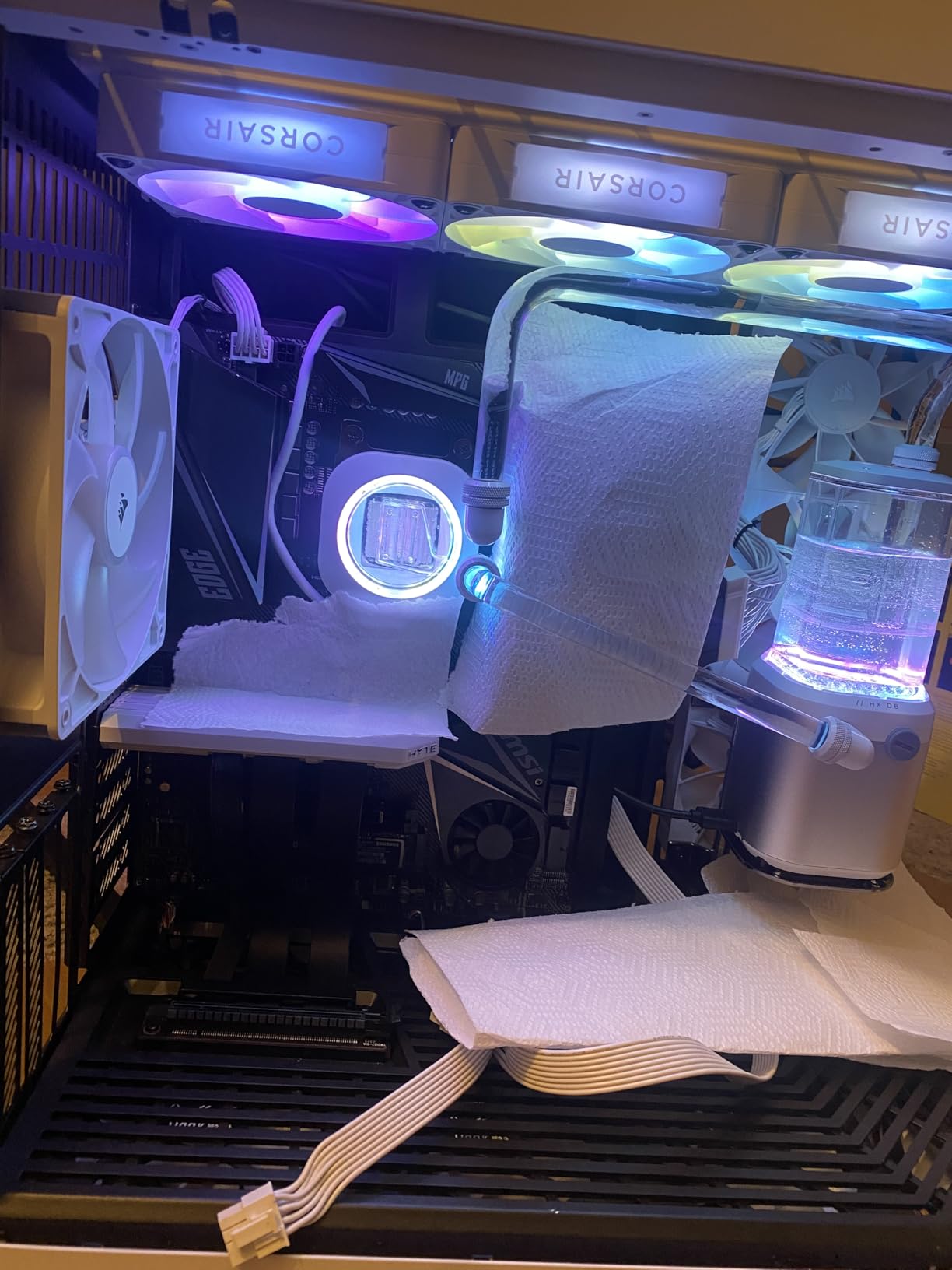 CORSAIR XH505i RX 360 RGB Custom Cooling Kit - XC7 CPU Water Block, XD6 Pump Reservoir, 3X RX120 RGB Fans, XR5 360mm Radiator, System Hub Included - Black customer photo 2