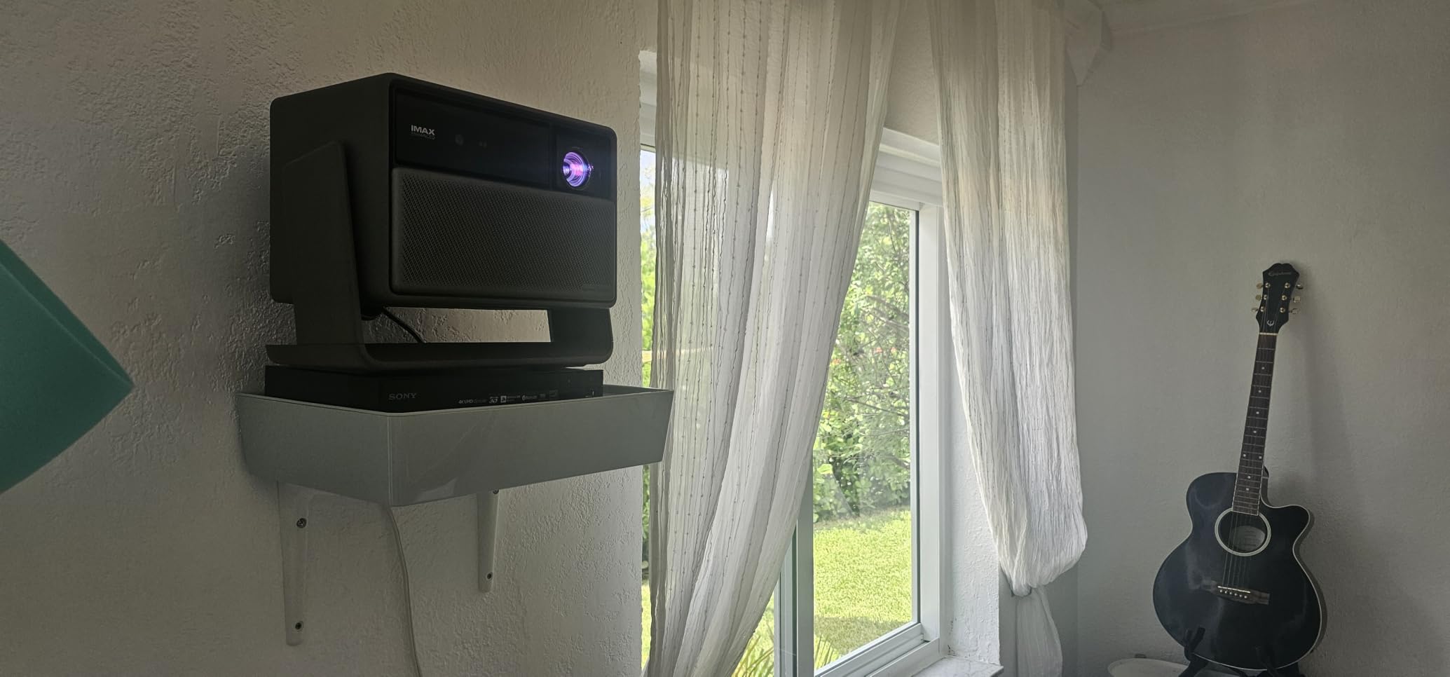 XGIMI HORIZON 20 Pro 4K RGB Triple Laser Home Projector, 4100 ISO Lumens | Google TV with Licensed Netflix, Optical Zoom & Lens Shift, IMAX Enhanced, Dolby Vision, 20,000:1 Contrast, 1ms Input Lag customer photo 2