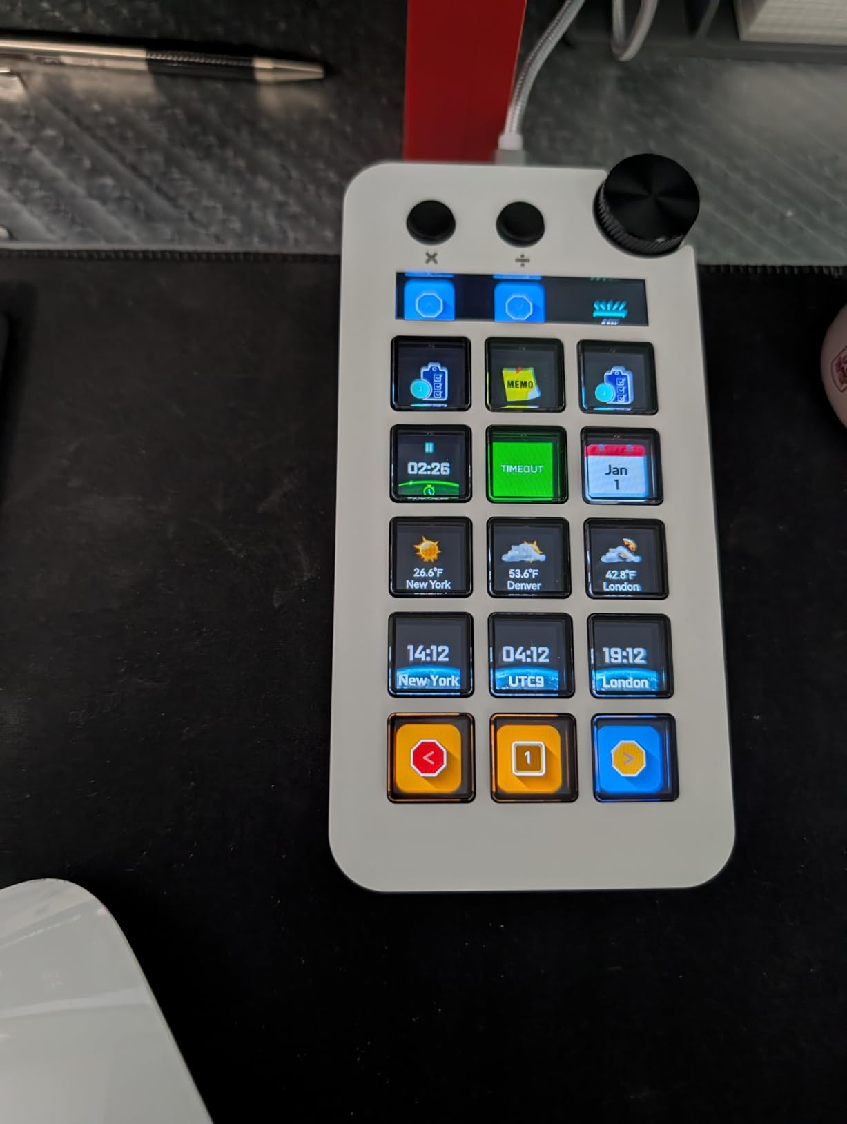 Streaming Deck, Macro pad/Calculator/Numeric Keypad Three Modes, 15 Customizable Macro Keys and LCD Bar customer photo 2