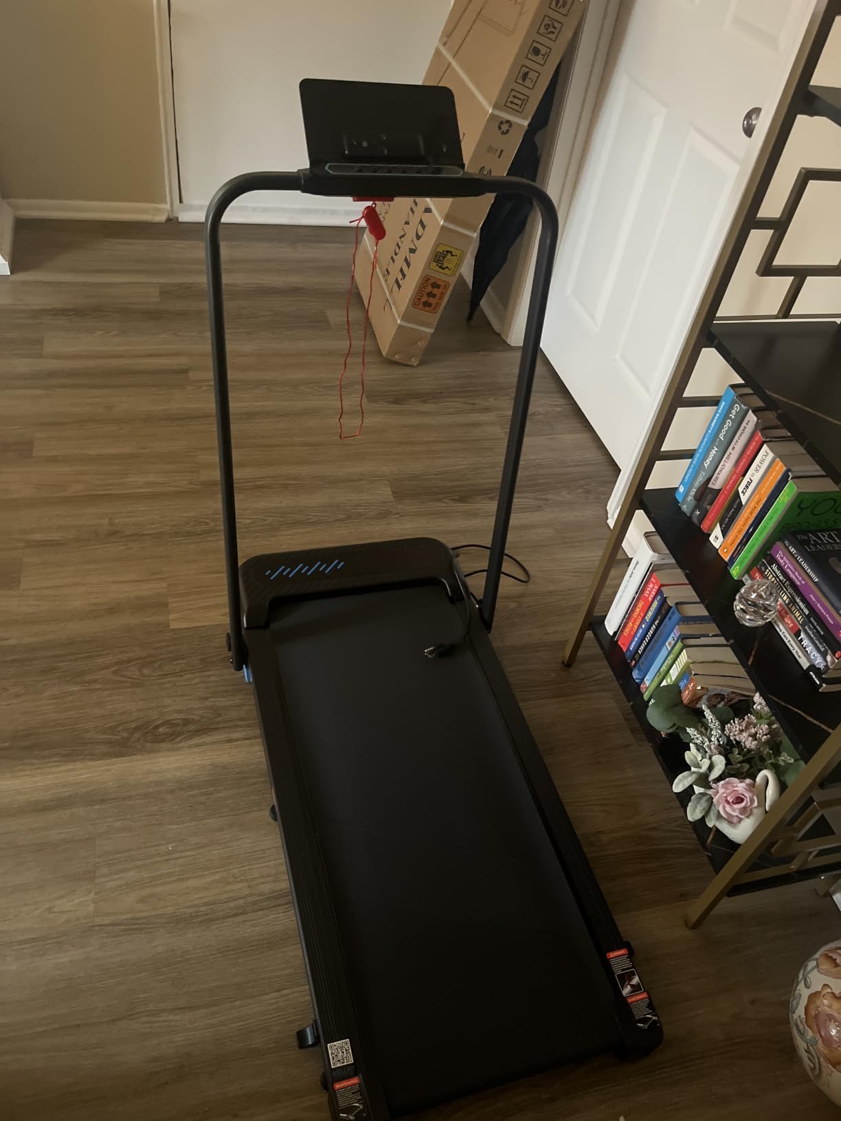 Folding Treadmill for Home, Walking Pad with Incline and Handle Bar | 350+lbs Capacity, Under Desk Treadmill for Home Small Office, Low Noise Treadmills with Smart Voice Control for Jogging Running customer photo 1