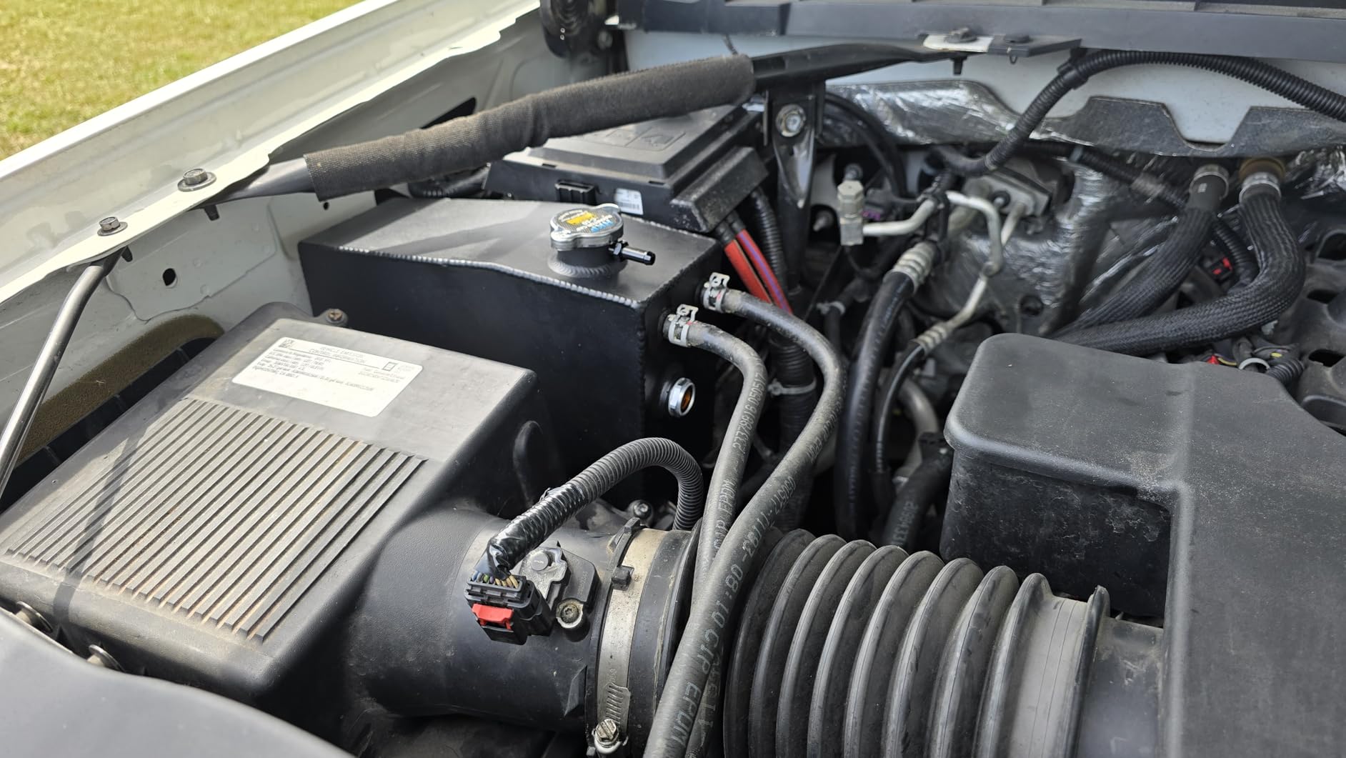 603-973 Coolant Reservoir Tank with Cap for Chevy Silverado 1500 Tahoe, GMC Sierra 1500 Yukon, Cadillac Escalade 2014-2020, Replace# 603973 22856231 3014134, Aluminium Coolant Overflow Tank customer photo 1