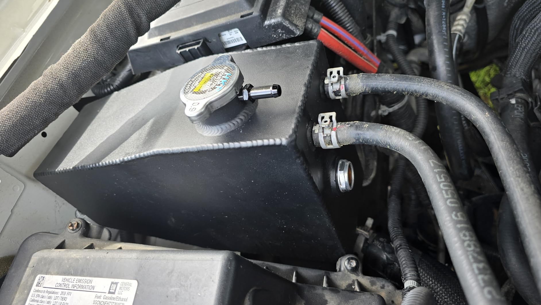 603-973 Coolant Reservoir Tank with Cap for Chevy Silverado 1500 Tahoe, GMC Sierra 1500 Yukon, Cadillac Escalade 2014-2020, Replace# 603973 22856231 3014134, Aluminium Coolant Overflow Tank customer photo 2