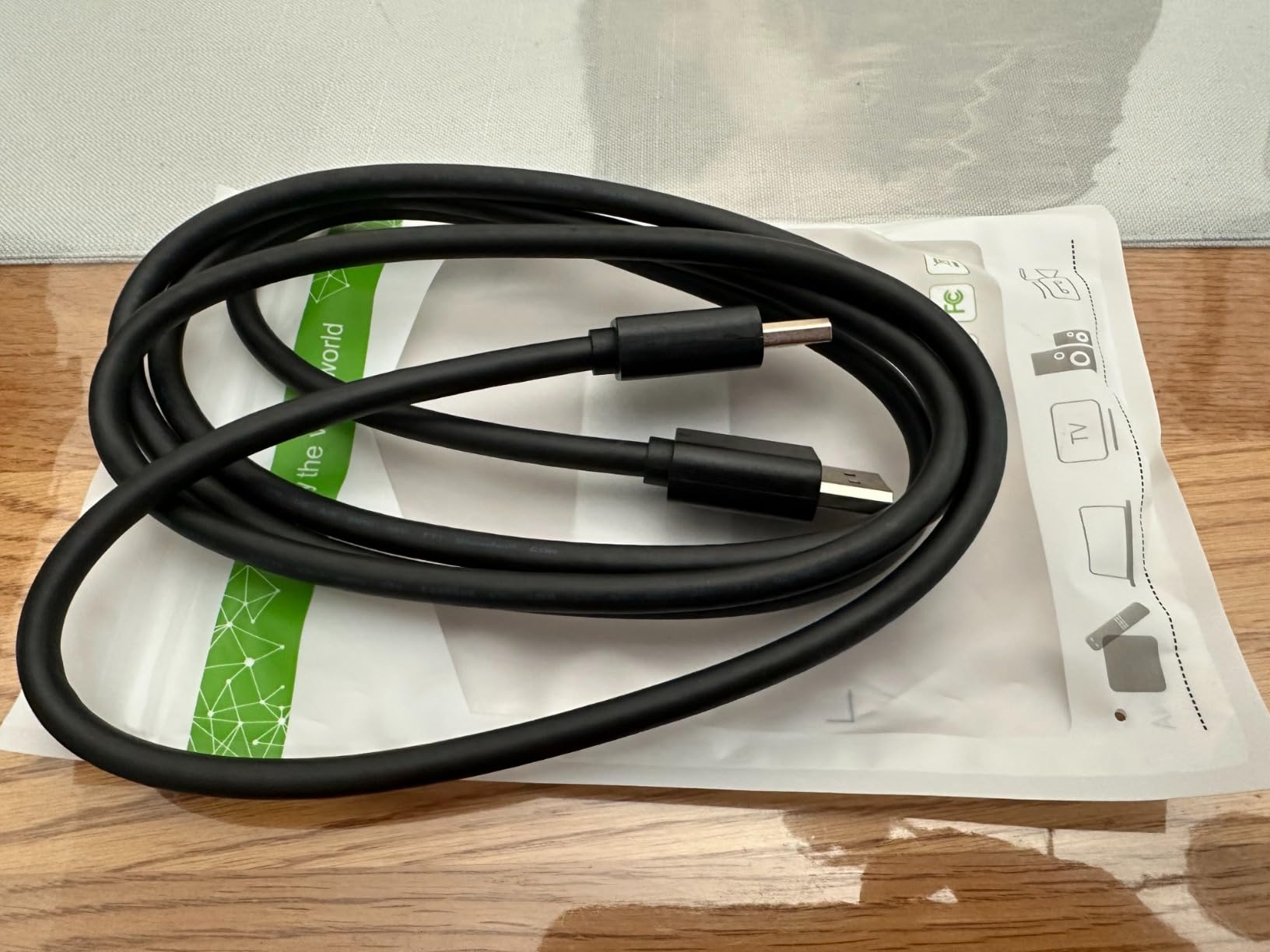Displayport KVM Switch 2 Monitors 2 Computers 8K 60Hz 4K 120Hz Dual Monitor USB 3.0 KVM Switches for 4 USB Devices, Wired Extension Button, 12V DC Adapter and USB3.0 Cables customer photo 1