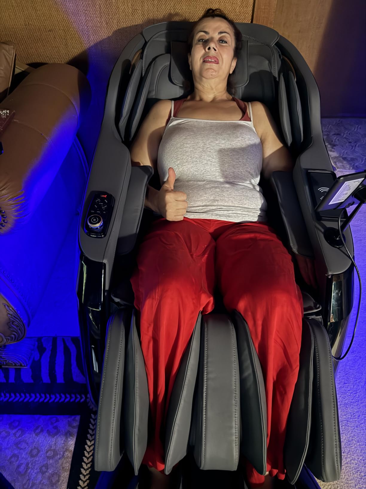 4D Massage Chairs Full Body - 53.2