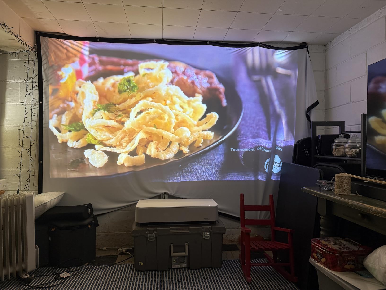 Epson Lifestudio Grand Plus Ultra Short Throw Laser Projector, 4000 Lumens, 4K Display, Bose Sound, Google TV, Black customer photo 2