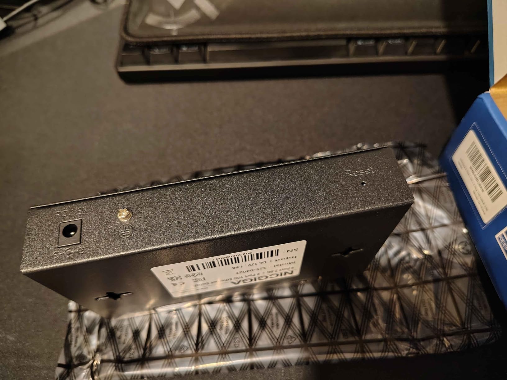 8 Port 2.5Gb Unmanaged Ethernet Switch with 8* 2.5Gbps Base-T Ports. NICGIGA 8 Port 2.5G Network Switch for 2.5Gbps NAS/PC, WiFi6 Router, Wireless AP. Fanless Design. customer photo 2