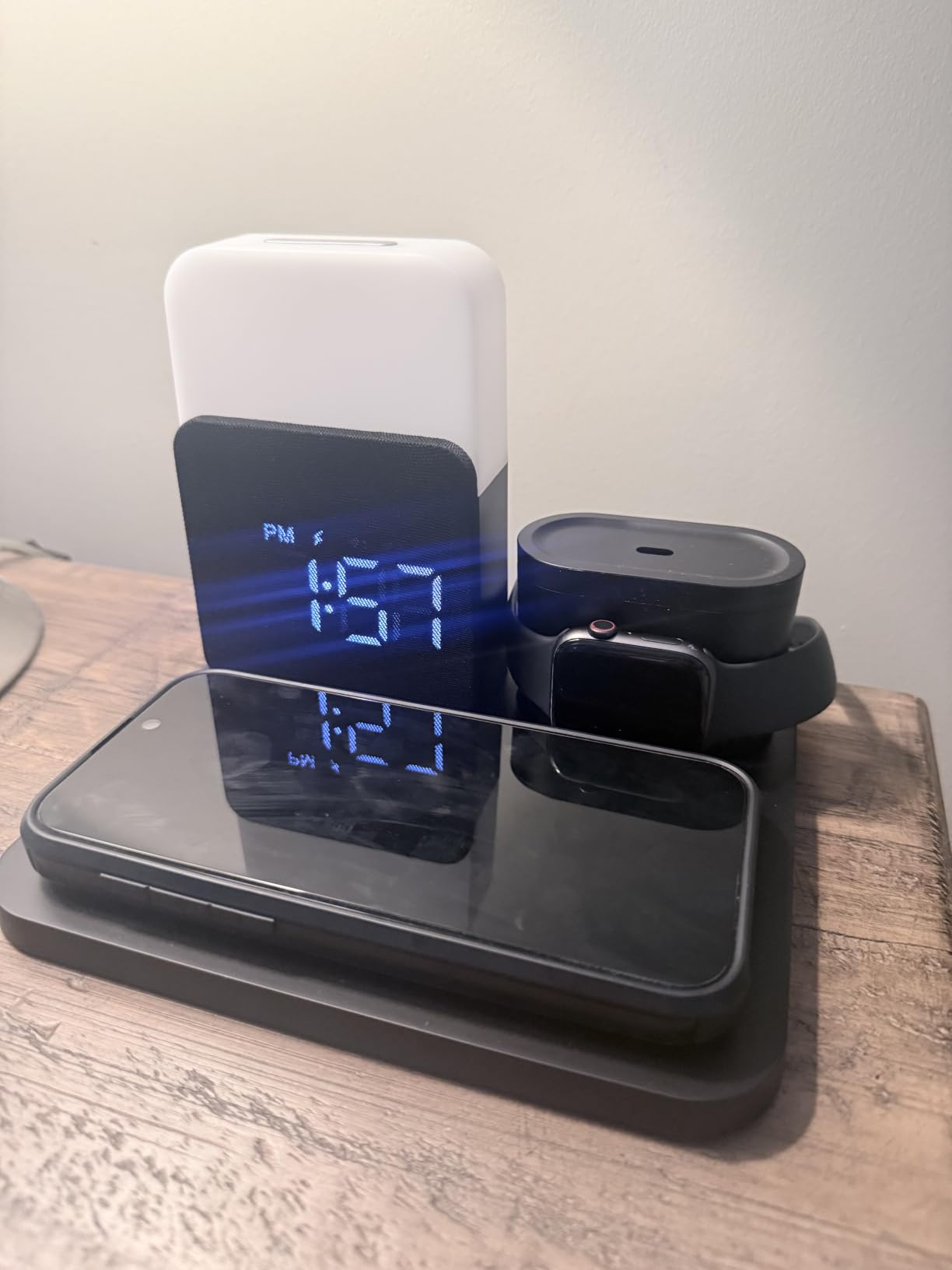 7 in 1 Wireless Charging Station, 25W Charger with Alarm Clock Night Light | Bedside Charging Stand Compatible with iPhone 17/16/15/14/13/12 Pro Max, Apple Watch, AirPods for Bedroom Daily Use customer photo 1
