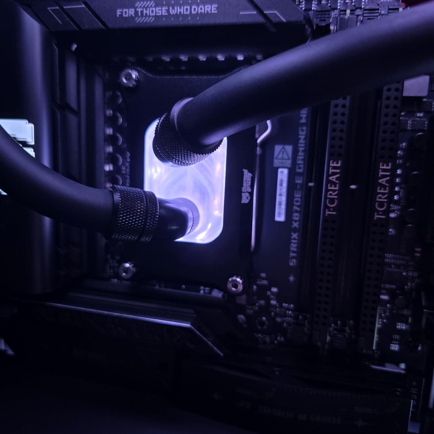 Thermal Grizzly Mycro Pro RGB - CPU AMD AM5 Waterblock Also fits AM4 - G1/4 High Performance Liquid Cooling Block, Precision-Machined Nickel-Plated Copper Cold Plate, 0.2 mm Microfins and Filter customer photo 2