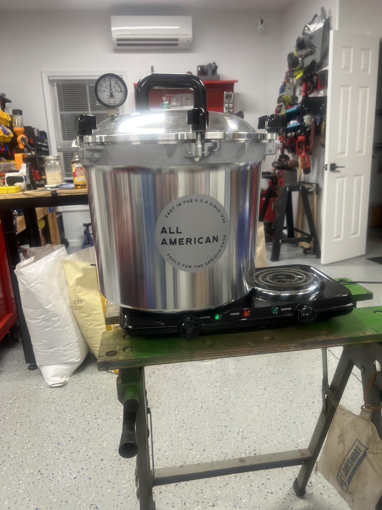 All American 1930: 21.5qt Pressure Cooker/Canner (The 921) - Exclusive Metal-to-Metal Sealing System - Easy to Open & Close - Suitable for Gas, Electric, or Flat Top Stoves - Made in the USA customer photo 1