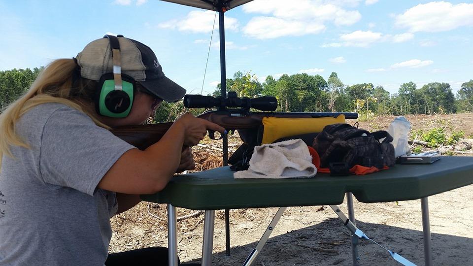 MTM PST-11 Predator Shooting Table, Portable Benchrest, Durable Molded Design, Shooting Platform, Target Shooting & Range Accessory, Green customer photo 1