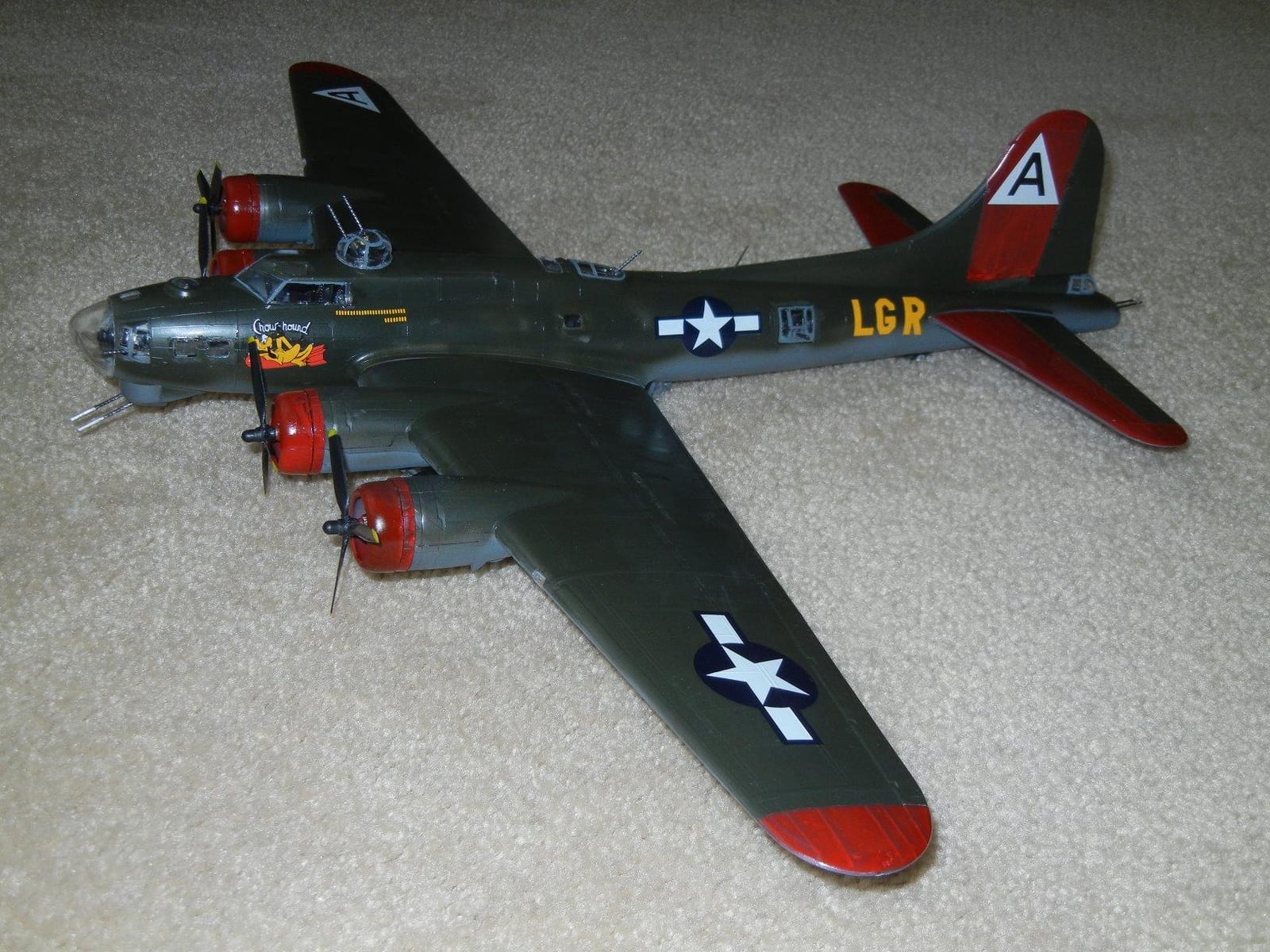 Revell 04297 B-17F Memphis Belle Flying Fortress Model Kit customer photo 2