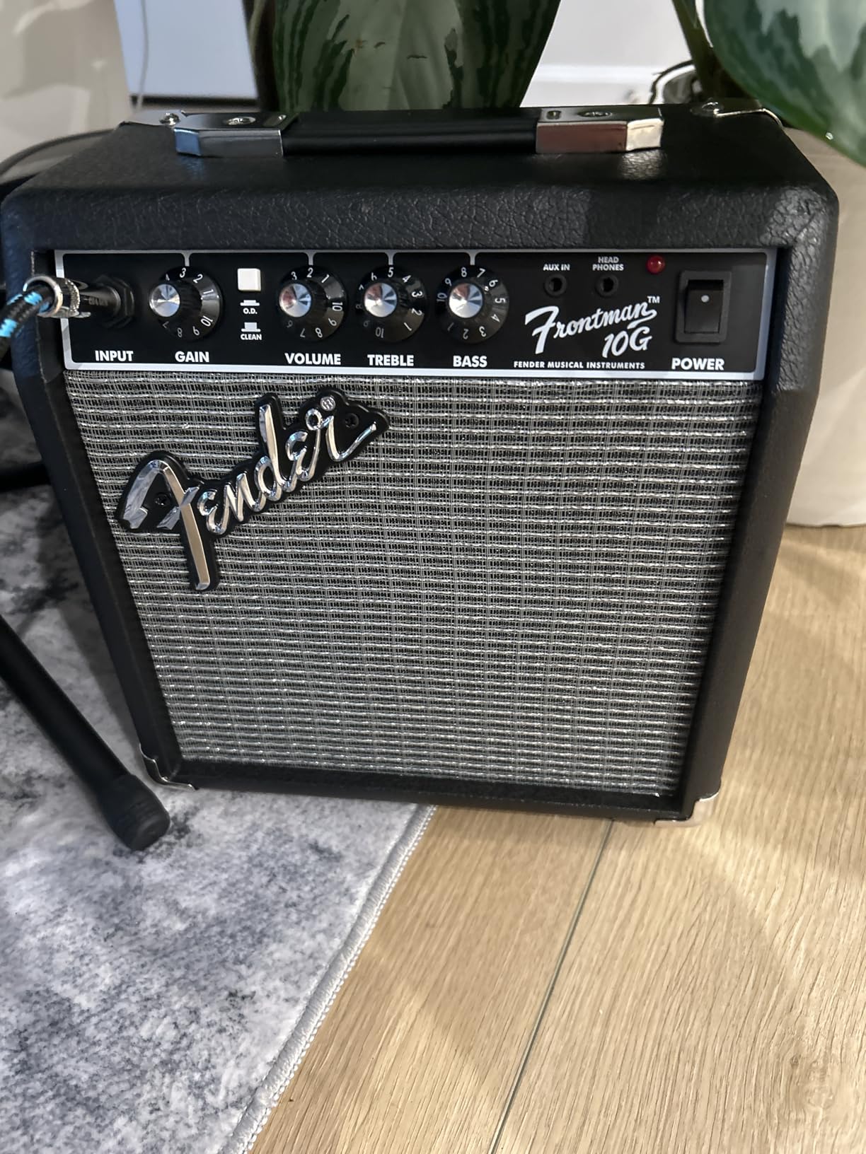 Fender Frontman 10G Electric Guitar Amplifier, 10-Watt Practice Amp with 6