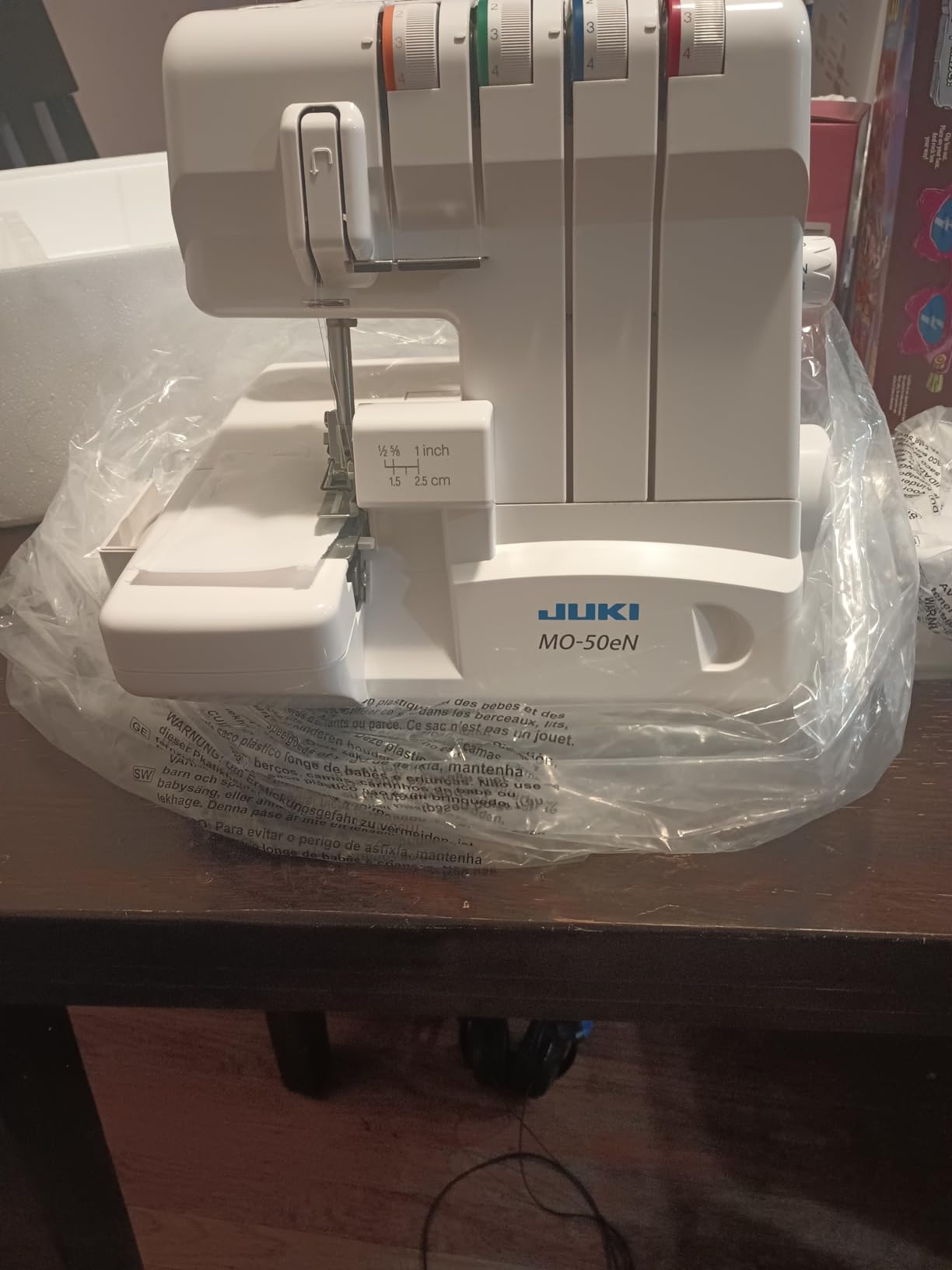 Juki MO-50E, 3 or 4 Thread Serger, Lay In Tensions, Adjustable Differential Feed, Built In Rolled Hem, Automatic Lower Looper Threader, Retractable Upper Knife customer photo 2