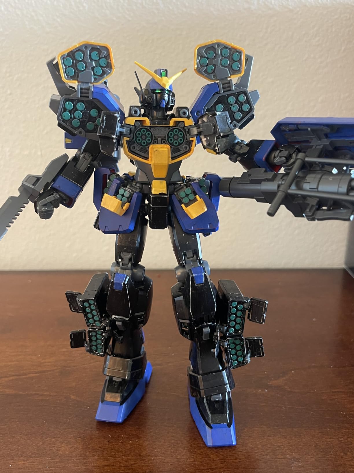 Bandai Gundam Heavyarms Ver EW 1/100 Master Grade Model Kit customer photo 1