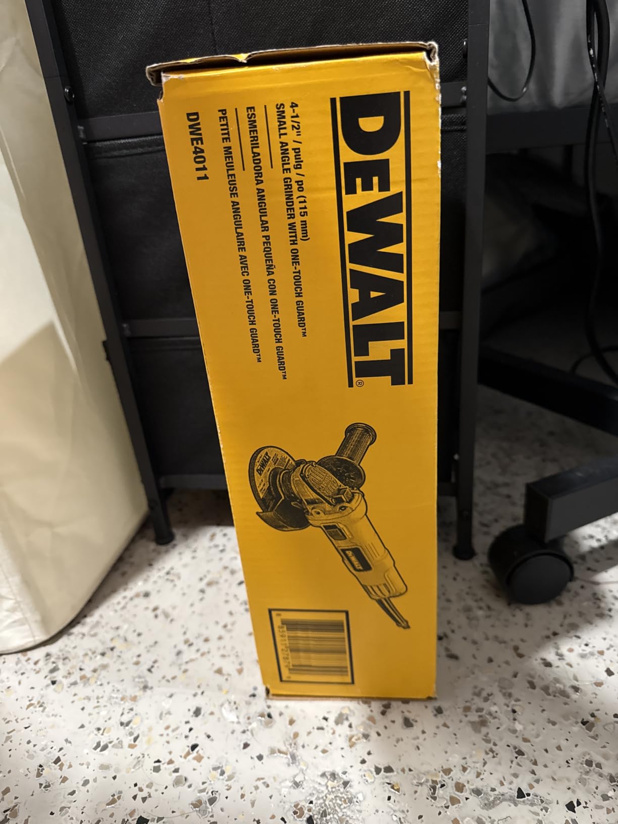 DEWALT Angle Grinder, One-Touch Guard, 4-1/2-Inch (DWE4011) customer photo 1