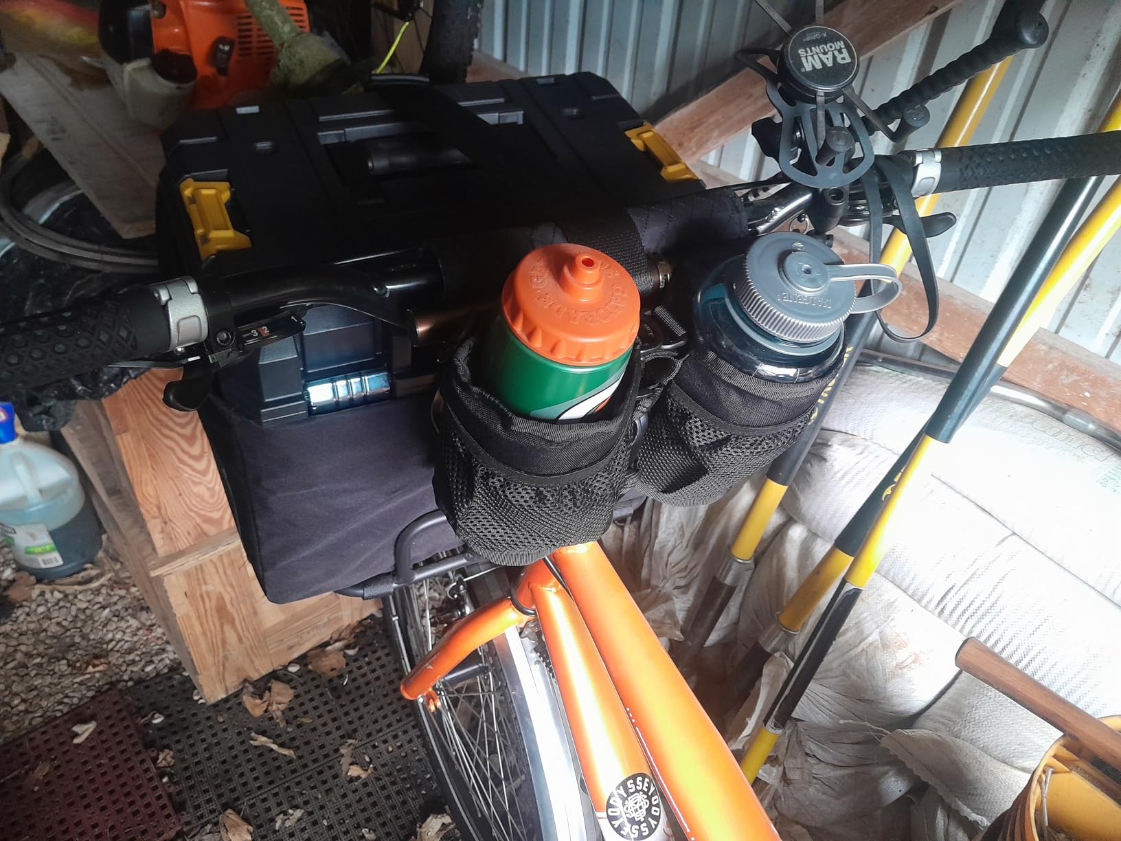 DEWALT TSTAK Tool Box, Extra Large Design, Removable Tray for Easy Access to Tools, Water and Debris Resistant (DWST17806) customer photo 2