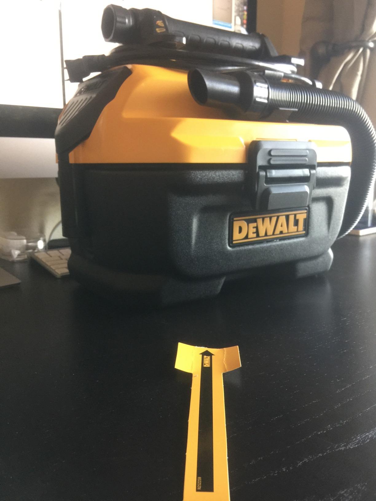 DEWALT 20V MAX Shop Vacuum Wet and Dry, 2 Gallon, Cordless and Corded (DCV581H) customer photo 2