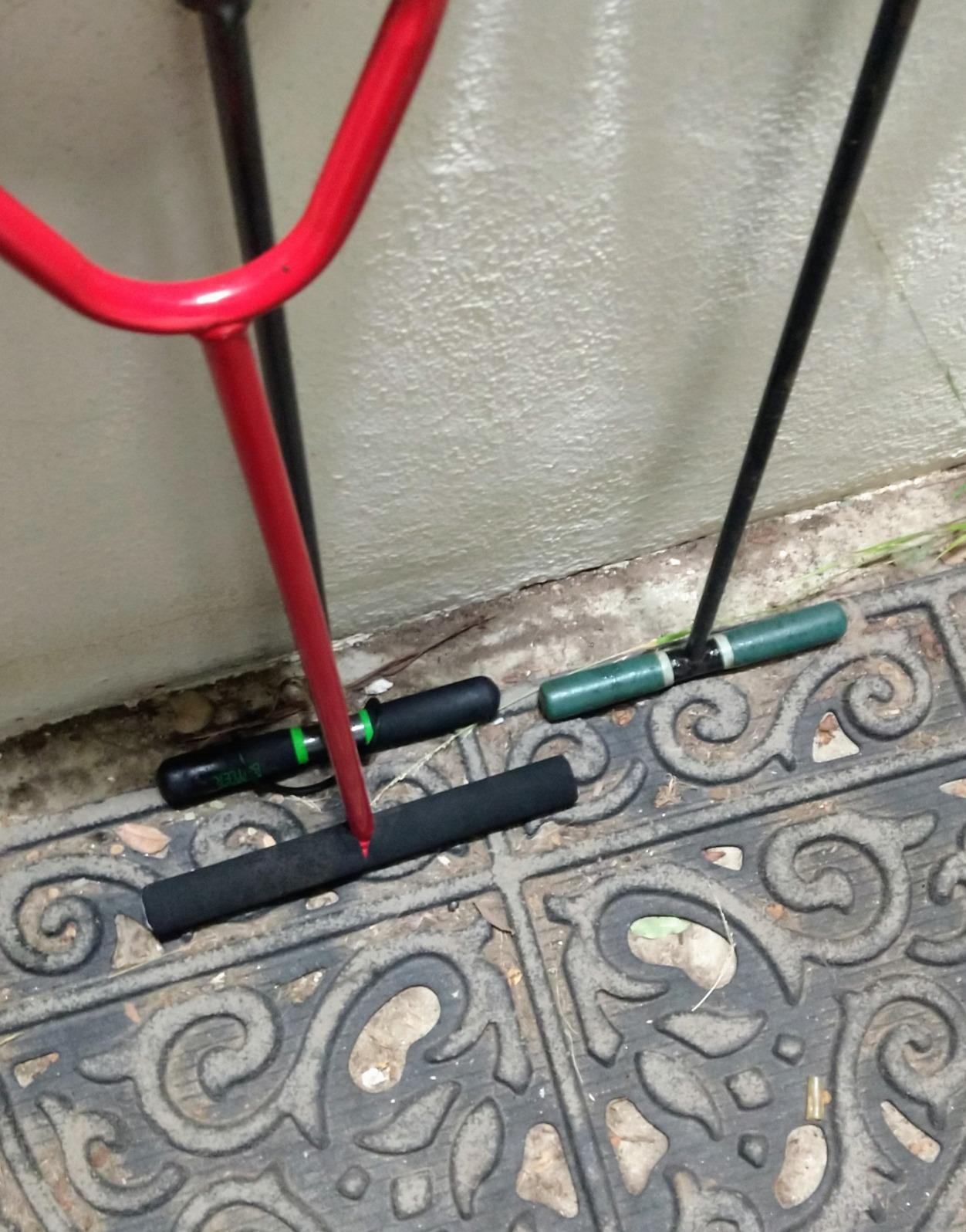 Yard Butler Manual Lawn Coring Aerator, ID-6C - Long-Handled Powder-Coated Steel with Cushioned Handles customer photo 2