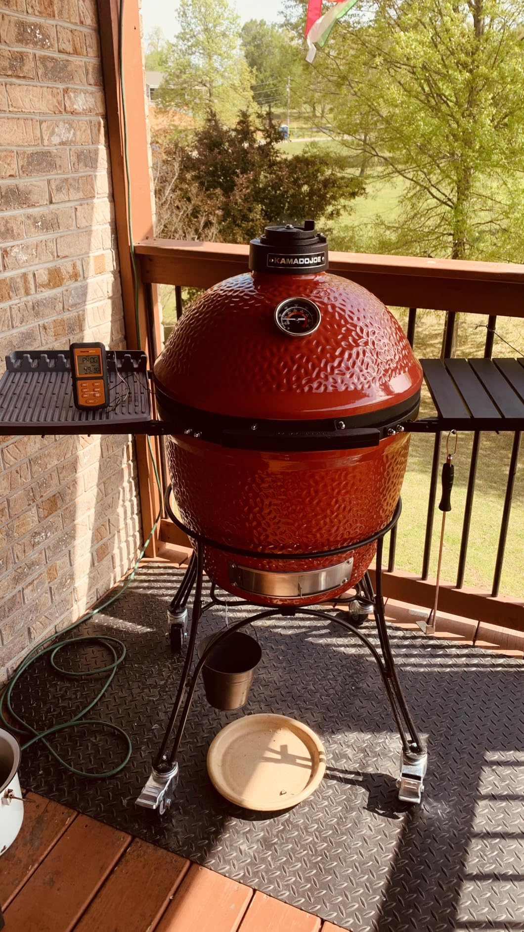 Kamado Joe Classic Joe I Premium 18-inch Ceramic Charcoal Grill and Smoker in Red with Cart, Side Shelves, Grill Gripper, and Ash Tool - 250 sq in, 2 Tier Cooking System, Model KJ23RH customer photo 1