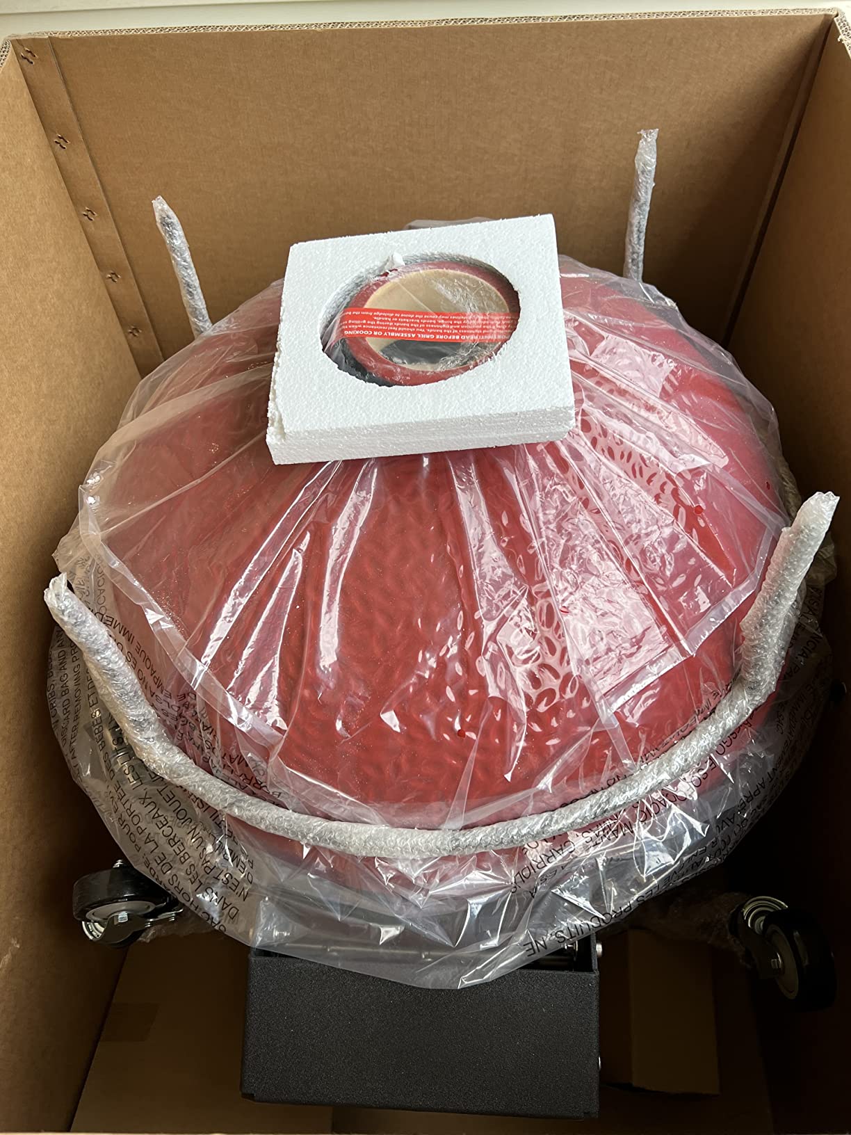 Kamado Joe Big Joe Series I 24-inch Ceramic Charcoal Grill and Smoker with Cart, Side Shelves, Stainless Steel Grates - 450 sq in, Red, Model BJ24Rh customer photo 2