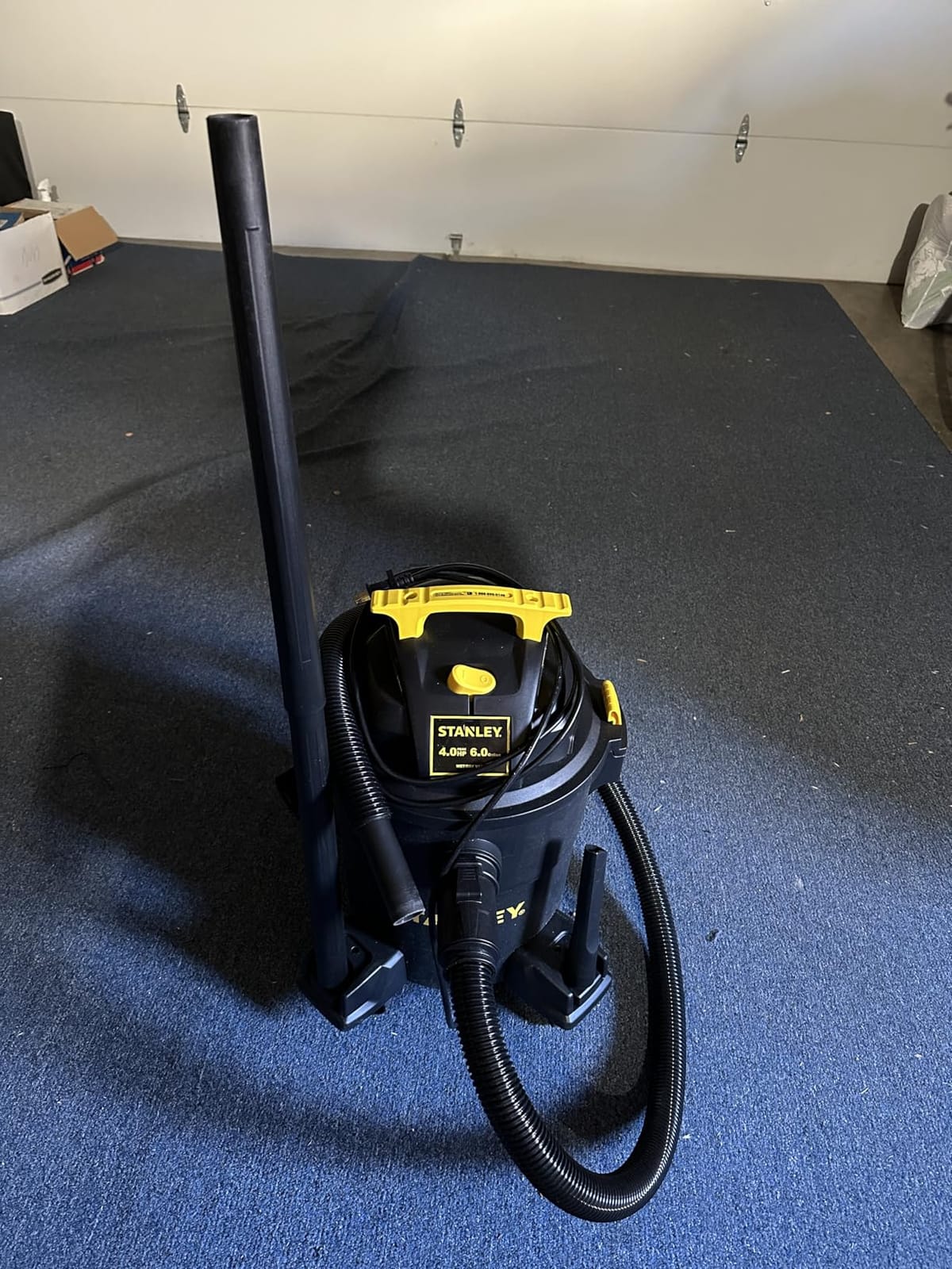 Stanley - SL18116P Wet/Dry Vacuum, 6 Gallon, 4 Horsepower Black customer photo 1