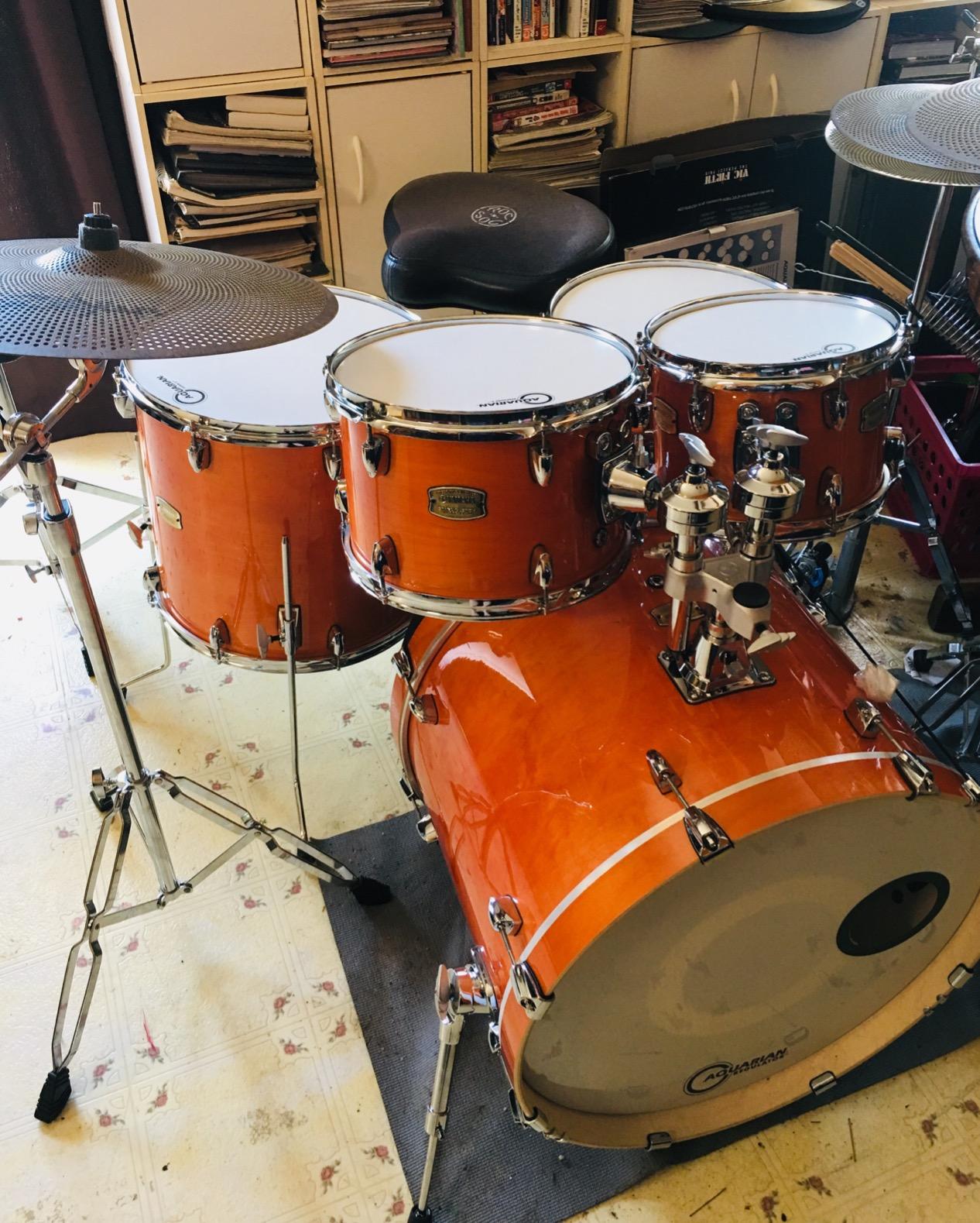 Yamaha Stage Custom Birch 5pc Drum Shell Pack With a 20 Kick Drum and 14