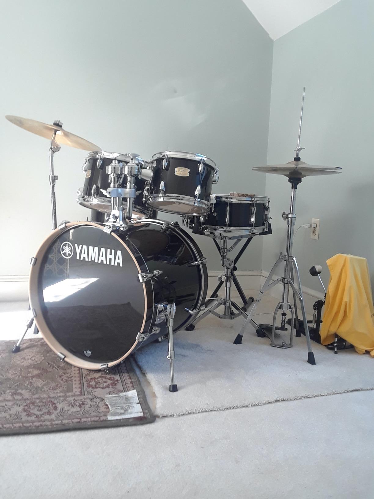 Yamaha Stage Custom Birch 5pc Drum Shell Pack With a 20 Kick Drum and 14