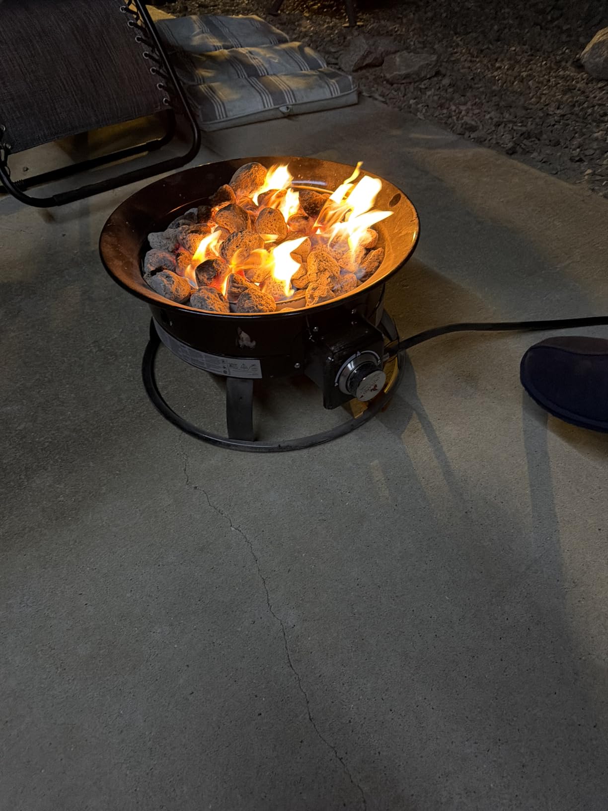 Outland Living Portable Propane Fire Pit, 19-inch, 58,000 BTU with Fire Pit Cover & Carry Kit, Smokeless Gas Firebowl - Black 893 Deluxe customer photo 1