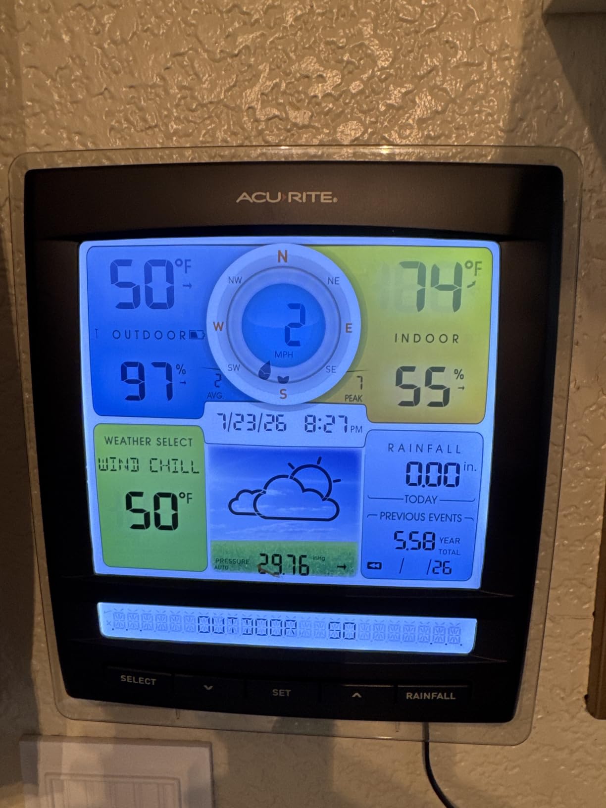 AcuRite Iris (5-in-1) Indoor/Outdoor Wireless Weather Station for Indoor and Outdoor Temperature and Humidity, Wind Speed and Direction, and Rainfall with Digital Display (01512M) customer photo 2