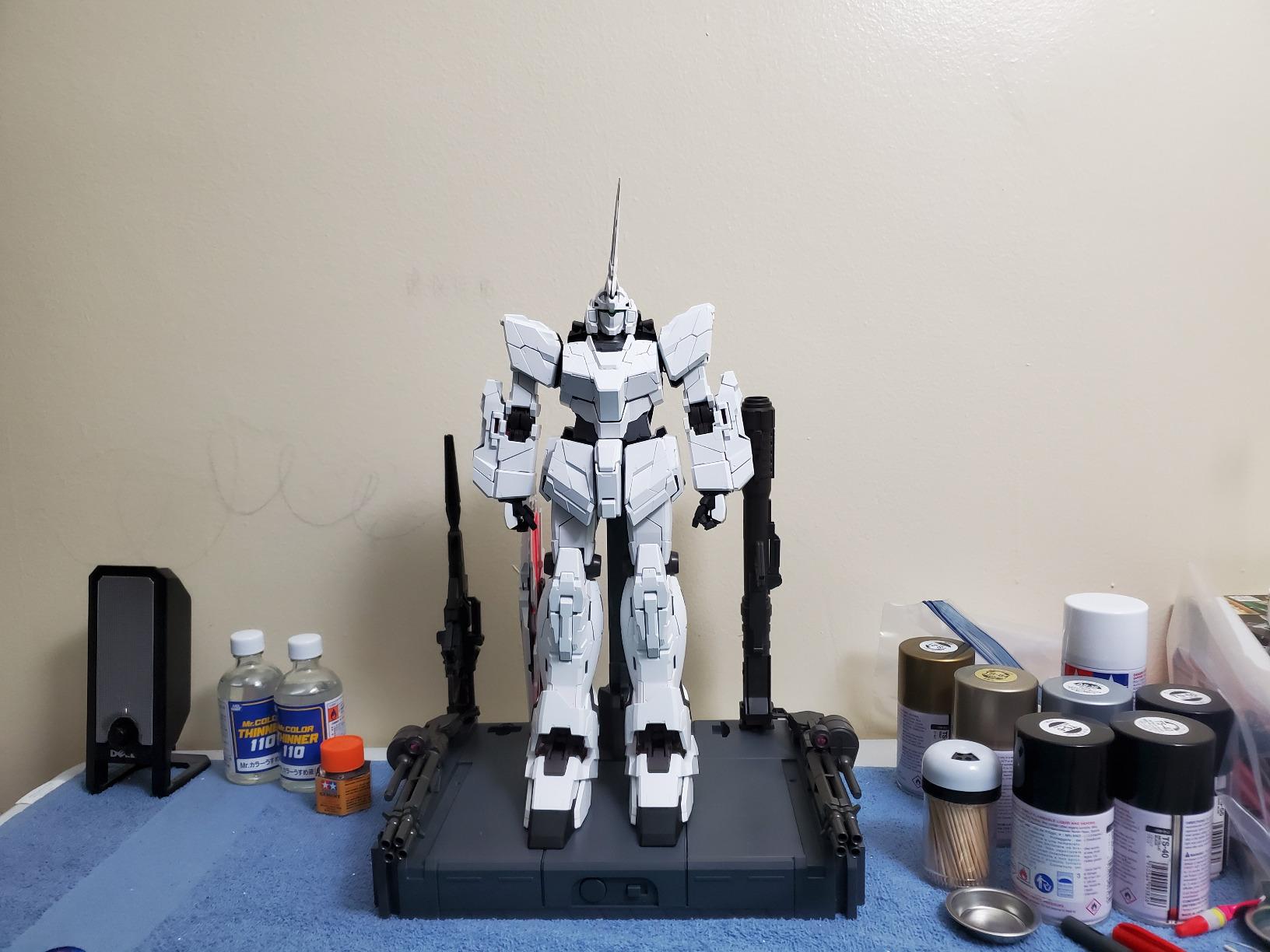 Bandai Hobby PG RX-0 Unicorn Gundam Model Kit (1/60 Scale) (BAN194365) customer photo 1