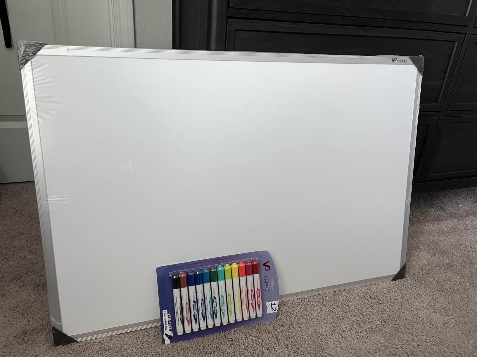 VIZ-PRO Magnetic Dry Erase Board, 36 X 24 Inches, Silver Aluminium Frame customer photo 2