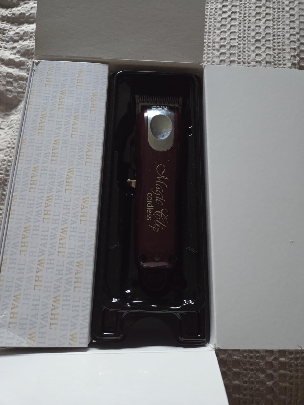 Wahl Professional 5 Star Magic Clip Cordless Clipper, Stagger-Tooth Blade | Seamless Blends & Fades with 100+ Min Lithium-Ion Runtime customer photo 1