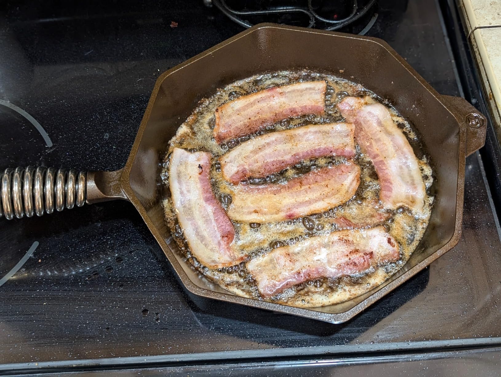 Smithey 12 Inch Cast Iron Skillet Without Lid, Versatile Cast Iron Pan, Pre-Seasoned with Flaxseed Oil customer photo 1
