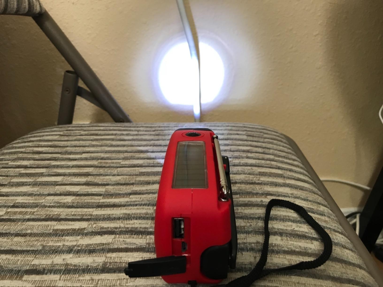 Esky Emergency Hand Crank Radio 7400mWh with 3 LED Flashlight, AM/FM/NOAA Portable Weather Radio with Built-in 2000mAh Battery, Solar Powered Radio for Indoor Outdoor Survival Camping, SOS Alarm customer photo 1
