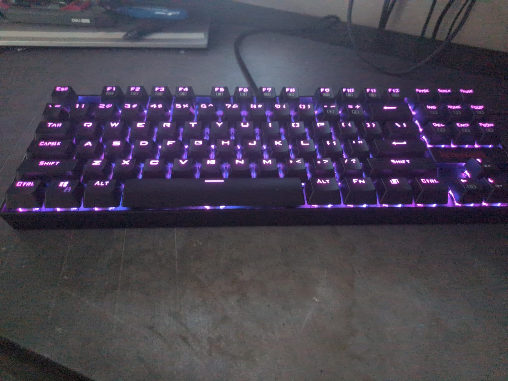 Redragon K552P Mechanical Gaming Keyboard TKL with 18 Backlight Modes, Hot-Swappable Red Switches, 87-Key Compact Ergonomic Design, N-Key Rollover & Software Programmable Macro - RGB, Black customer photo 1