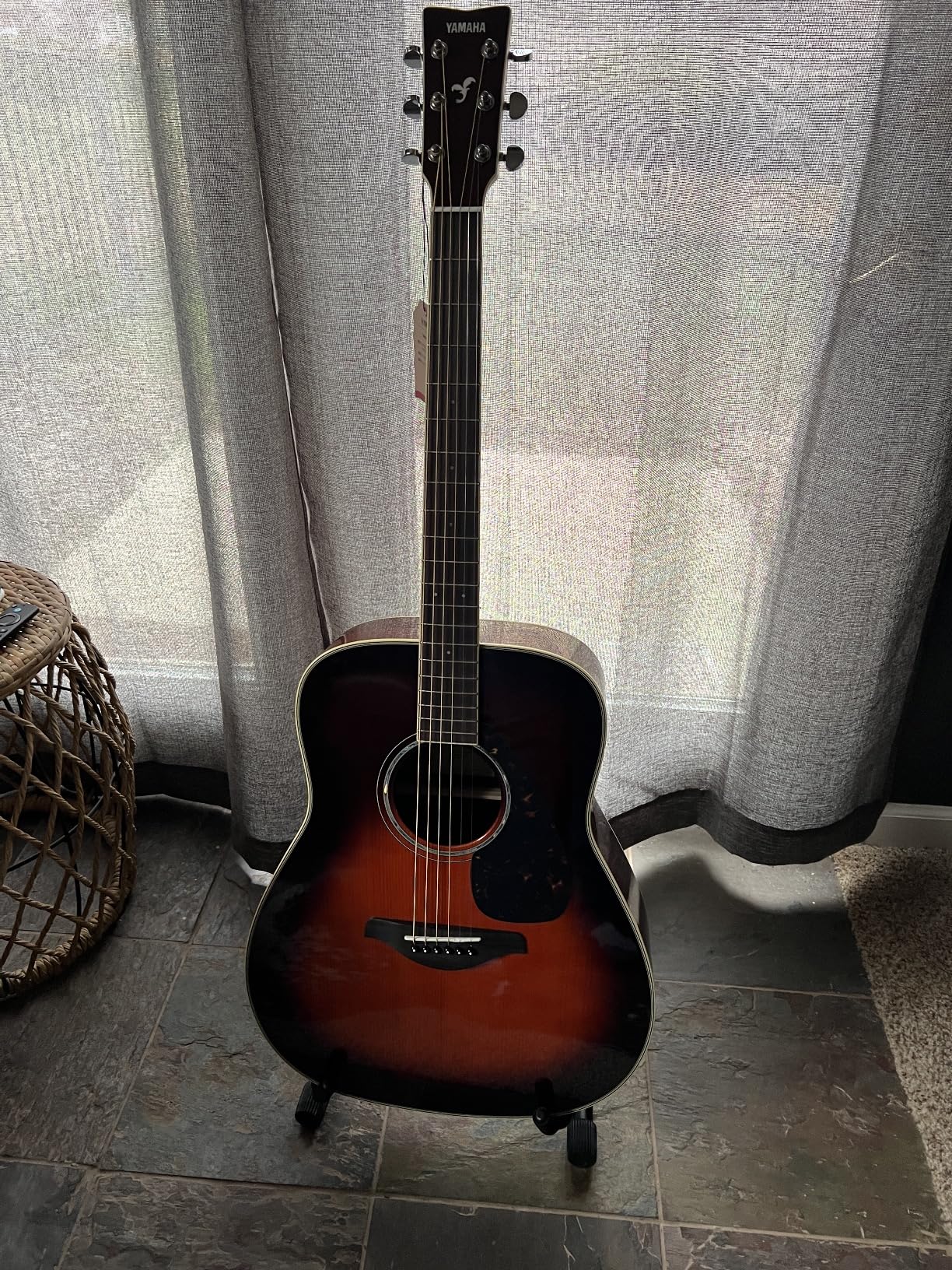 Yamaha FG830 Solid Top Acoustic Guitar, Tobacco Sunburst customer photo 2