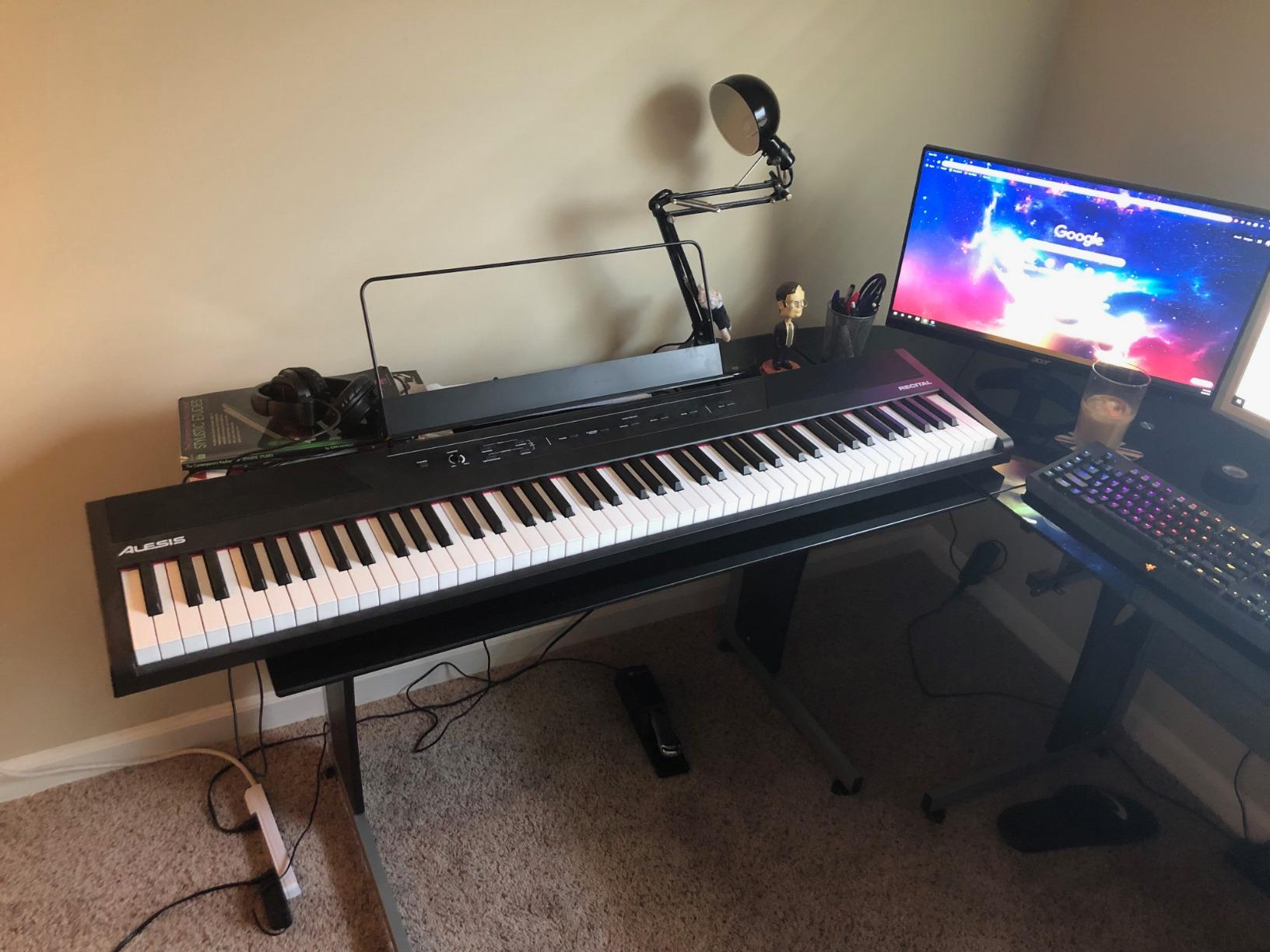 Alesis Recital - 88 Key Digital Piano Keyboard with Semi-Weighted Keys, 2x20W Speakers, 5 Voices, Split, Layer and Lesson Mode, FX and Piano Lessons customer photo 1