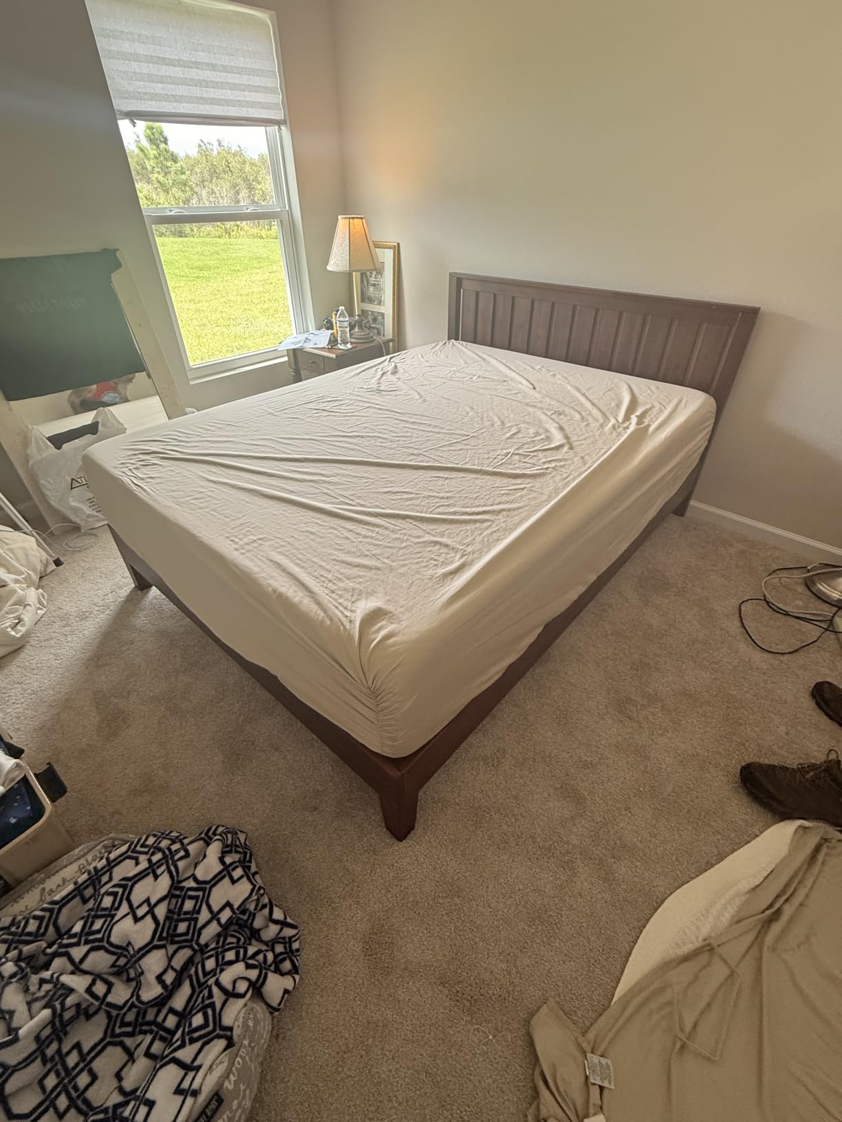 ZINUS Vivek Deluxe Wood Platform Bed Frame with Headboard, Wood Slat Support, No Box Spring Needed, Easy Assembly, Queen | Slatted Headboard, Contemporary Design customer photo 2