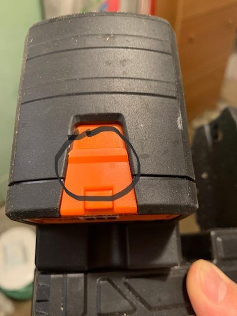 Klein Tools 93LCLS Self-Leveling Class II (≤ 1mW) Laser Level with Bright Red Cross Lines and Plumb Spot, Magnetic and Ceiling Clamp Mounting customer photo 2