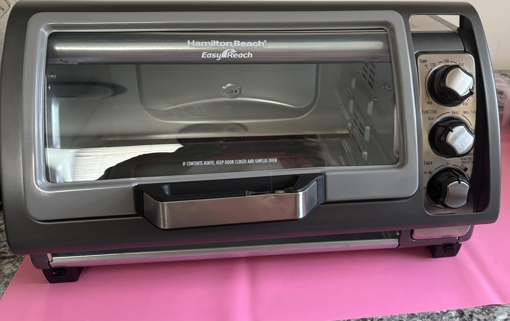 Hamilton Beach Easy Reach 6 Slice Countertop Convection Toaster Oven customer photo 2