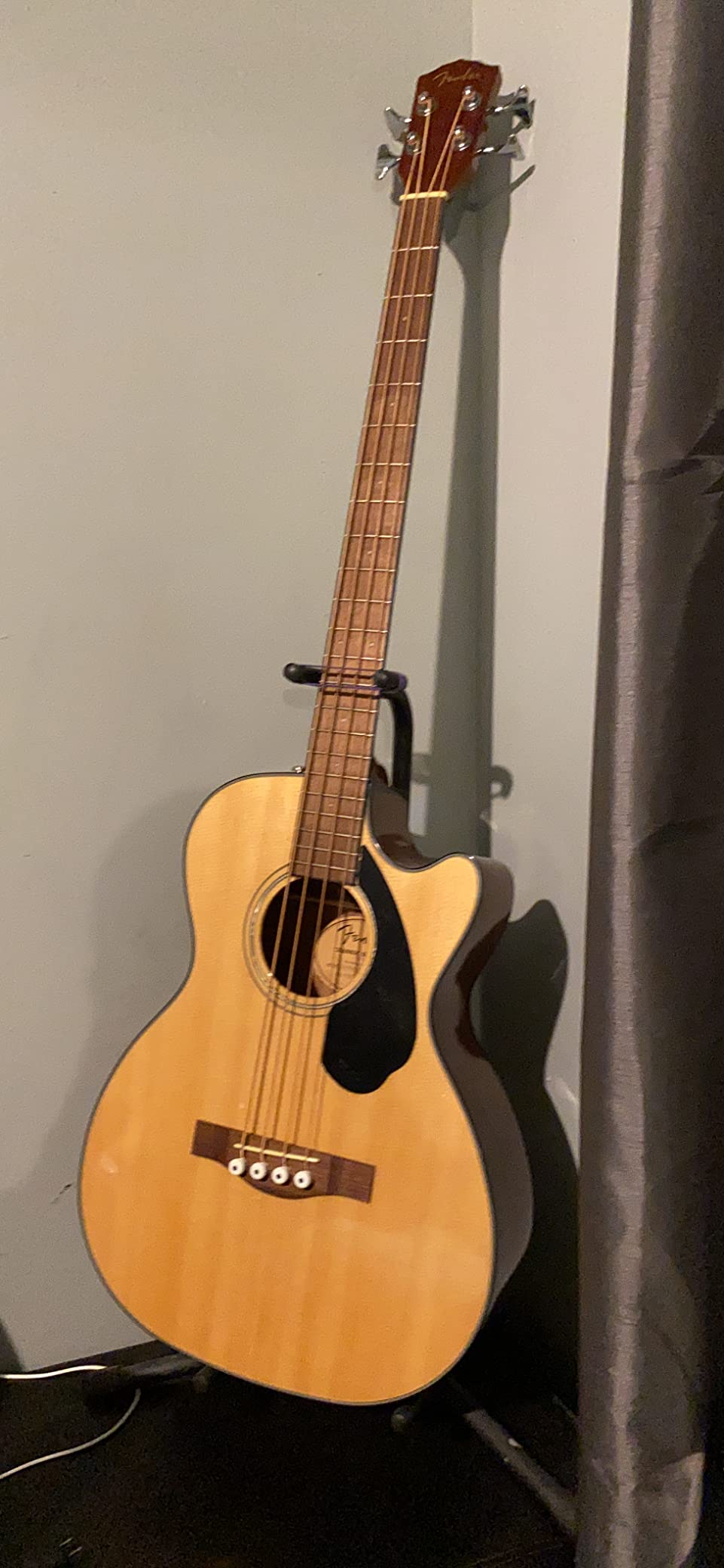Fender Acoustic Bass Guitar 4-String with Fishman Bass Acoustic Guitar Pickup with Tuner and Equalizer, Classic Design with Rounded Walnut Fingerboard, Mahogany Construction, Spruce Top customer photo 1
