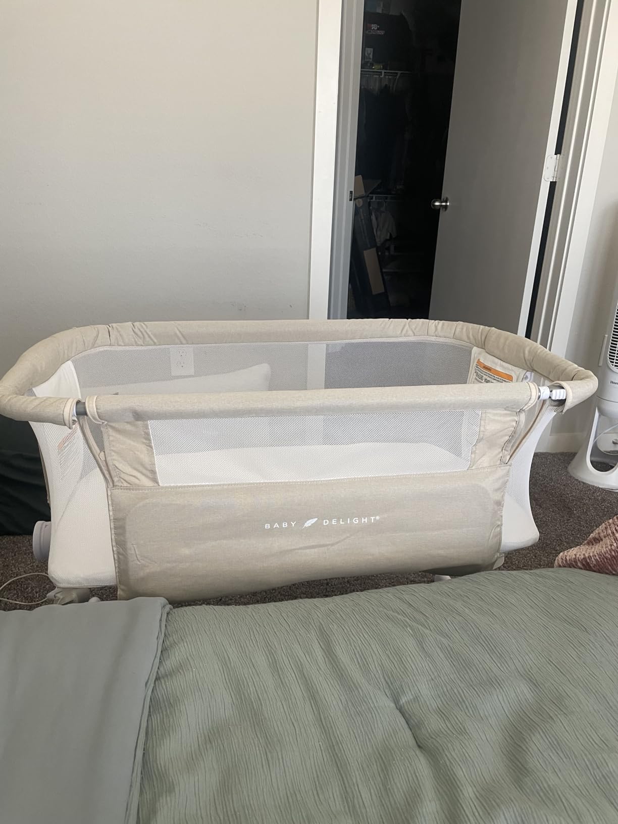 Baby Delight Beside Me Dreamer Bassinet | Bedside Sleeper | 7-Position Height Adjustment | Charcoal Tweed customer photo 2