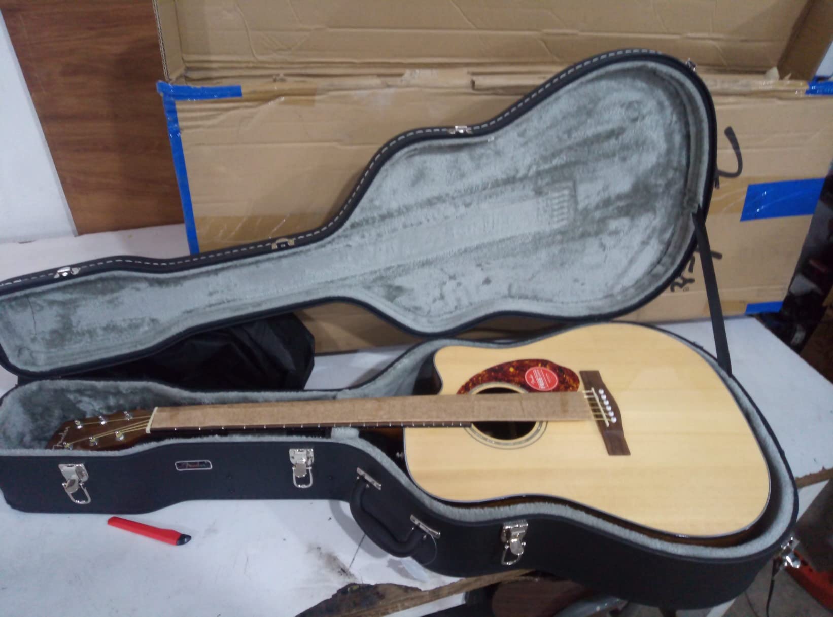 Fender CD-140SCE Acoustic Electric Guitar, Dreadnought, with Case, Mahogany customer photo 2