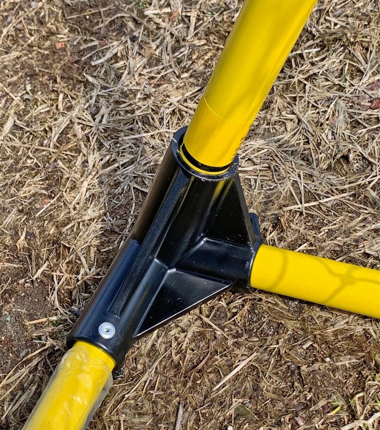 SKLZ Quickster Soccer Goal - Portable Goal for Backyard & Field - Durable Tension-Tite Frame & Heavy Gauge 2-Ply Net - Adjustable Click-Lock Poles, Metal Stakes - Carrying Case with Handle customer photo 1