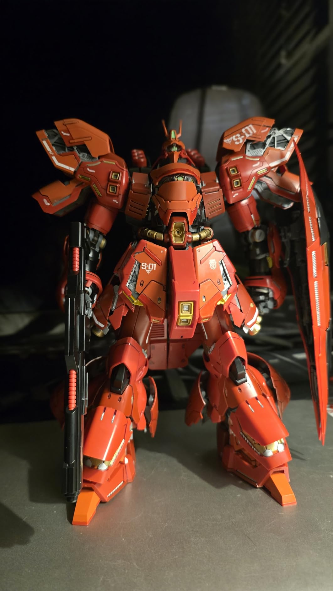 Bandai Hobby - MG 1/100 MSN-04 Sazabi Version Ka customer photo 1