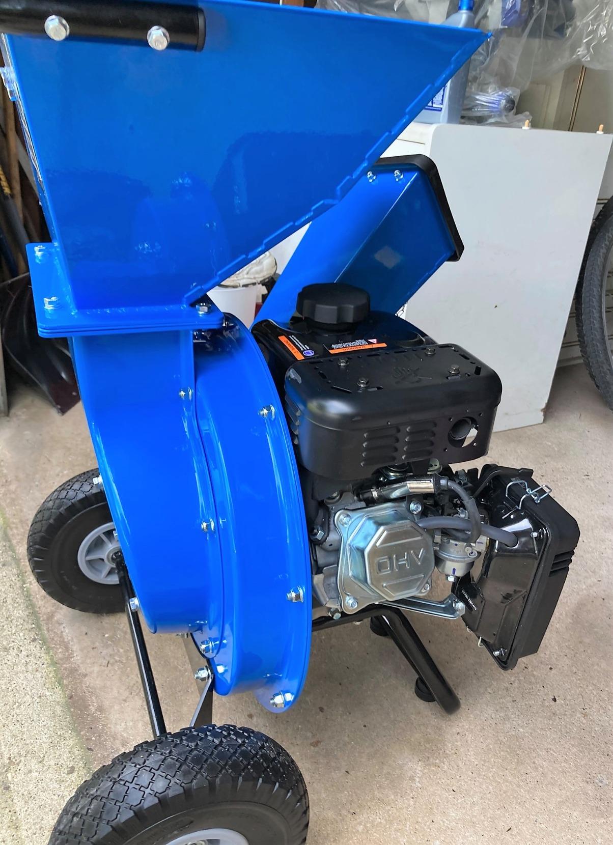 Landworks 3-in-1 Gas Wood Chipper Shredder, 7 HP, 3 Inch Capacity | 15:1 Reduction and 3 Inch Branch Capacity for Outdoor Debris Processing customer photo 1