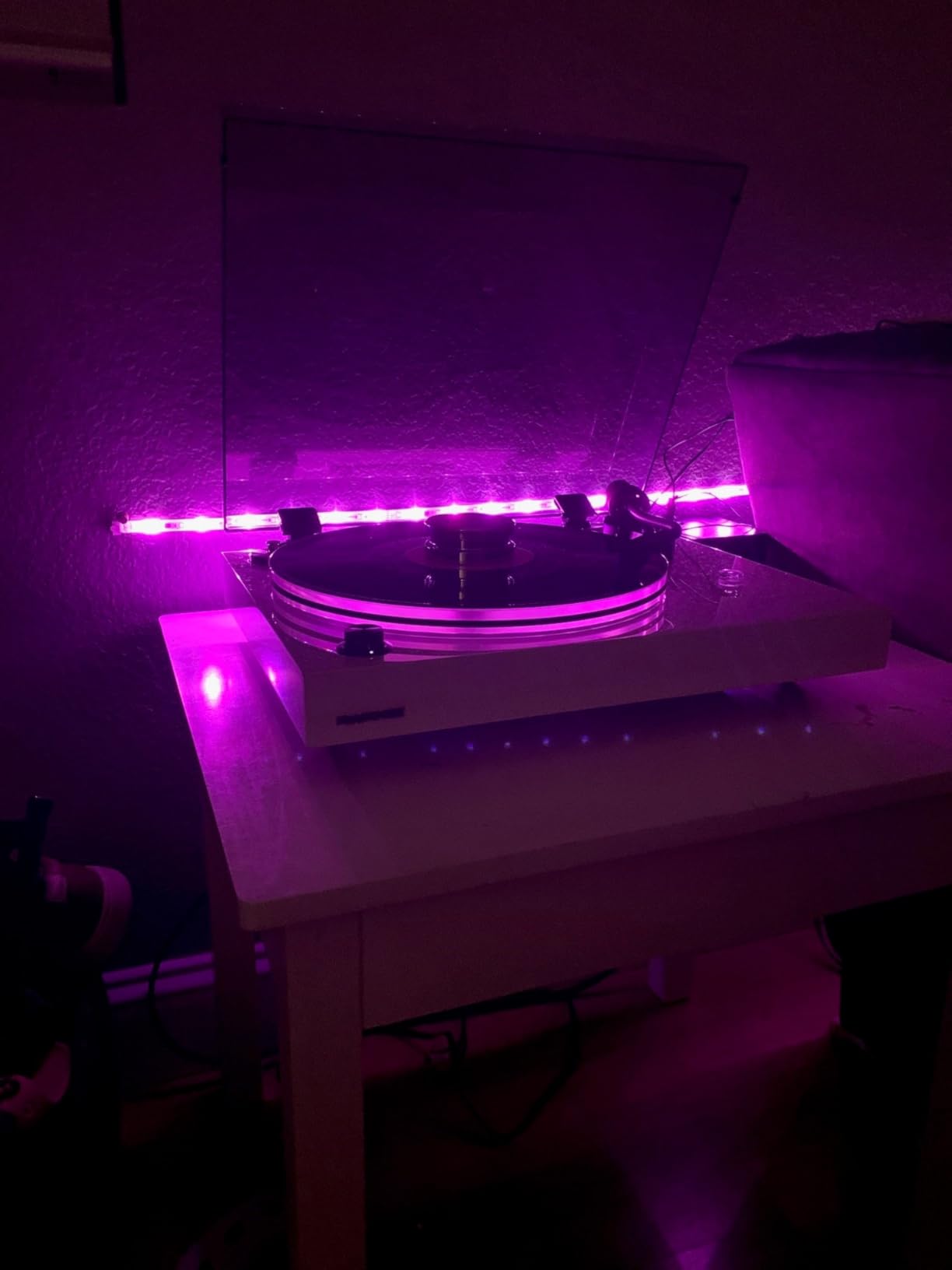 Fluance RT85 Turntable with Ortofon Cartridge, Acrylic Platter, Speed Control, and Vibration Isolation - Walnut customer photo 1
