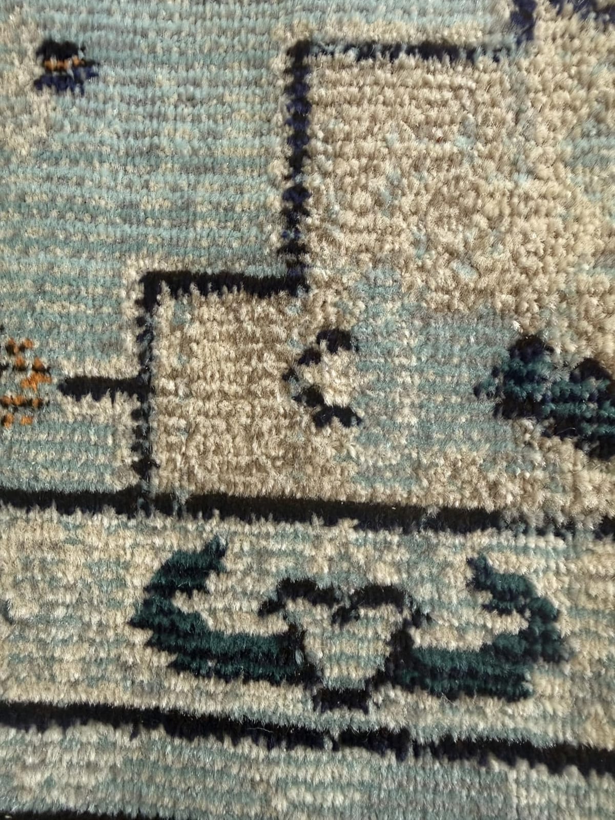 SAFAVIEH Area Rug 9x12 - Madison Collection - Large - Cream & Blue, Boho Chic Distressed Medallion Design, Non-Shedding & Easy to Clean, Ideal for Living Room, Bedroom, Dining Space (MAD473B) customer photo 1